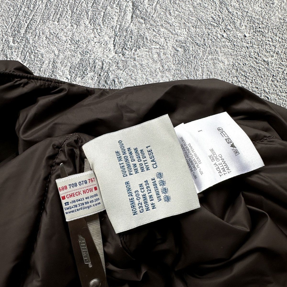 Moncler MONCLER Baby Down Sleeping Bag / Bunting – RRP $750 Size ONE SIZE - 16 Thumbnail