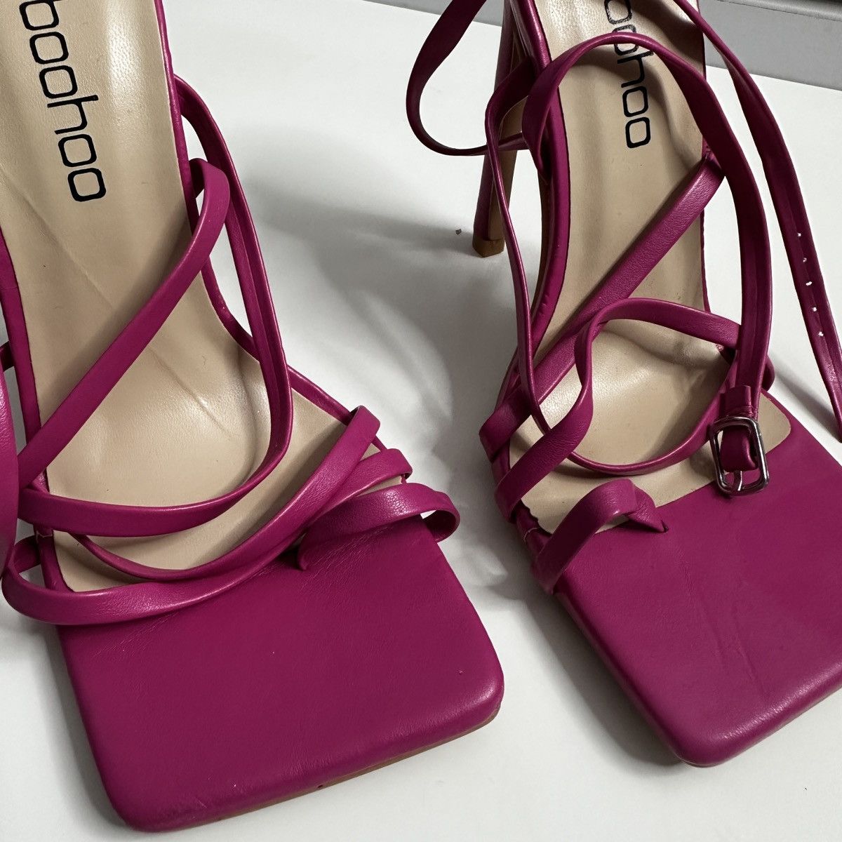 Designer Boohoo sandals shoes women’s Size US 5 / IT 35 - 7 Thumbnail