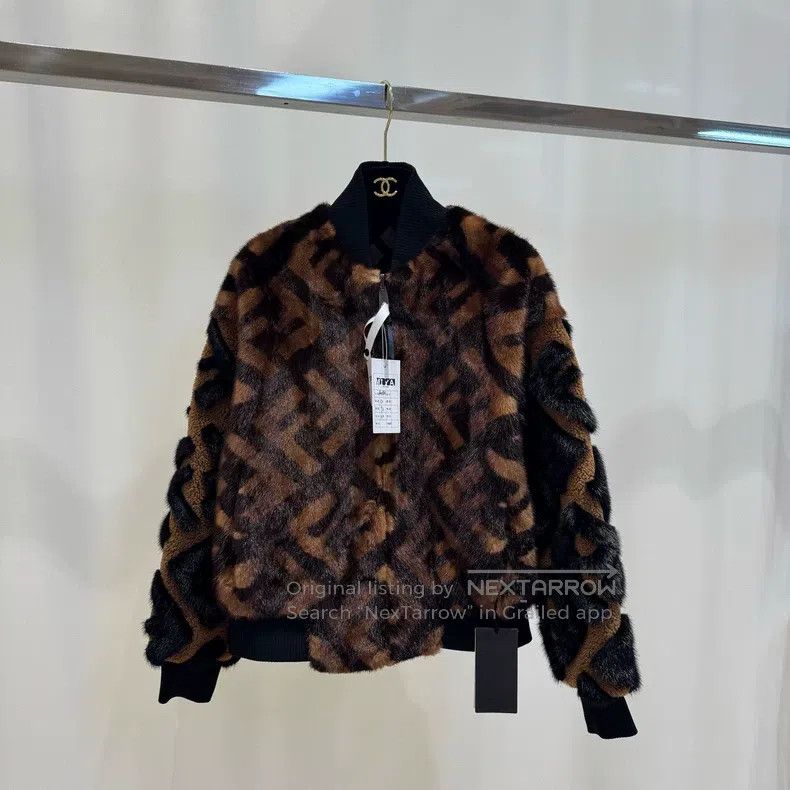 Fendi Fendi Two-way Wear Sheepskin Lamb Fur Fur Jacket Size XS / US 0-2 / IT 36-38 - 1 Thumbnail
