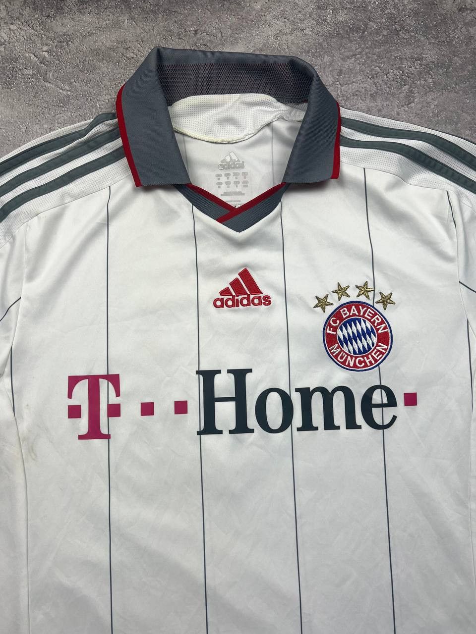 Adidas Bayern Munchen 2009/10 Robben Home Jersey Size US L / EU 52-54 / 3 - 7 Thumbnail