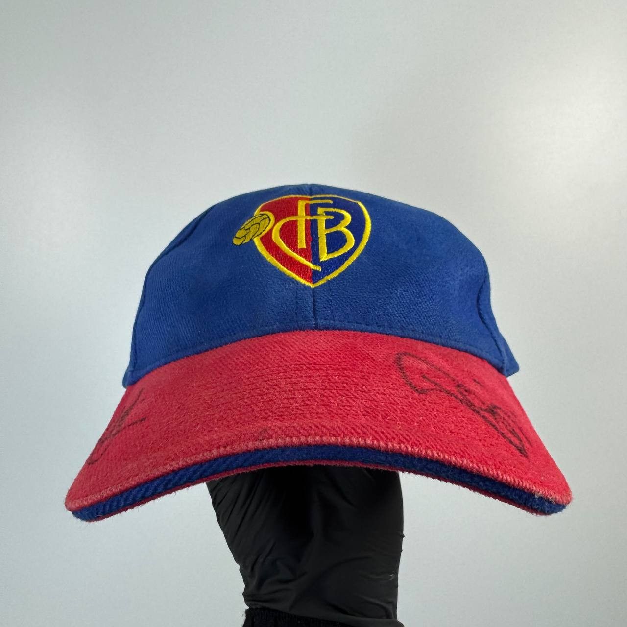 Other FC Bazel Cap Hat Signed Autograph Football Soccer Size ONE SIZE - 3 Thumbnail