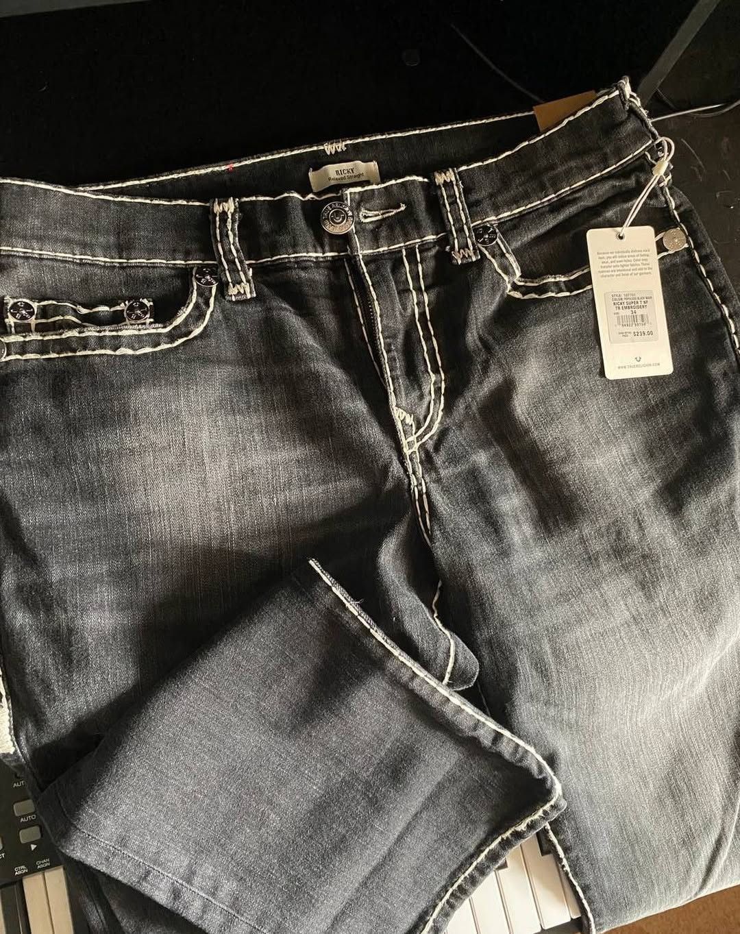 True Religion True Religion Ricky TR Embroidery Super T Straight Jean Size US 33 - 5 Thumbnail