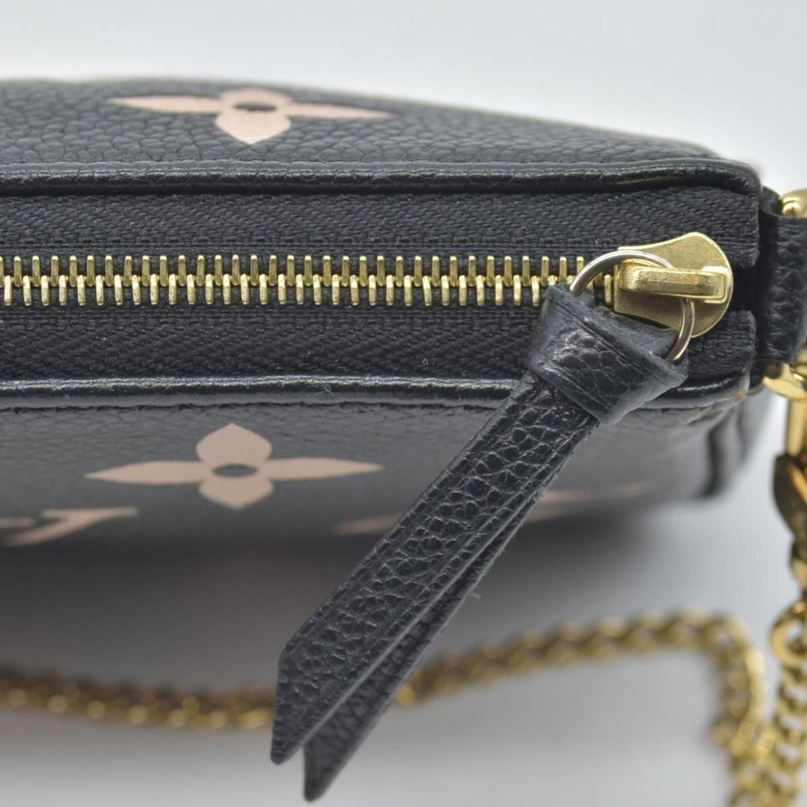 Louis Vuitton Louis Vuitton Empreinte Monogram Giant Mini Pochette Size ONE SIZE - 11 Thumbnail