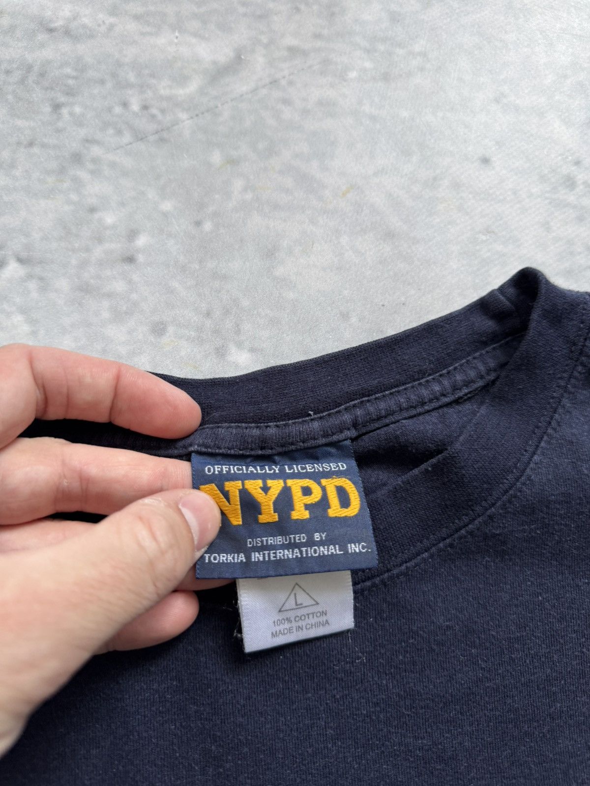 Vintage NYPD Police tee blue big logo vintage Size US L / EU 52-54 / 3 - 5 Thumbnail