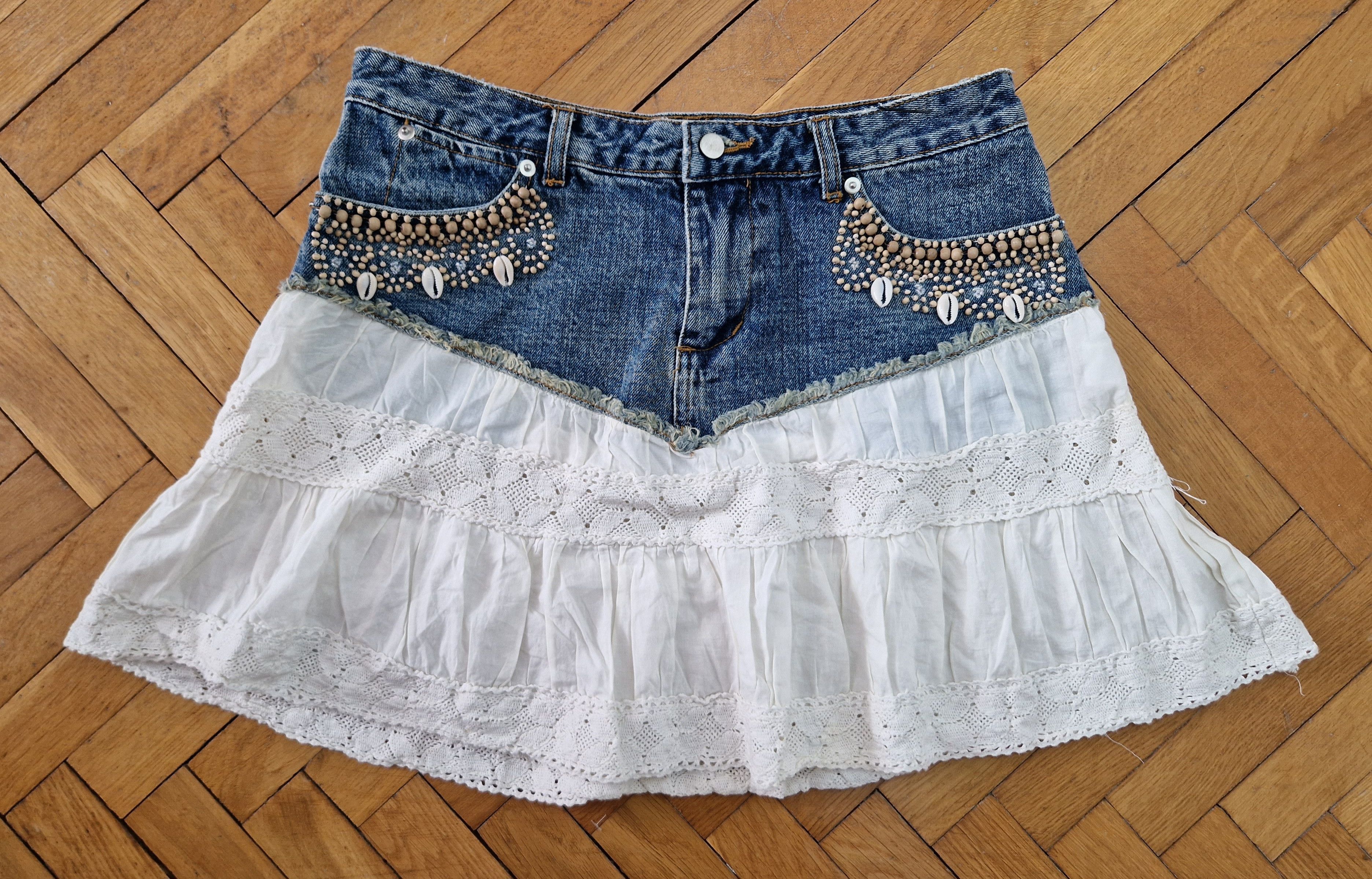 Vintage vintage embroidered shells denim lace white skirt Size 27" / US 4 / IT 40 - 1 Thumbnail