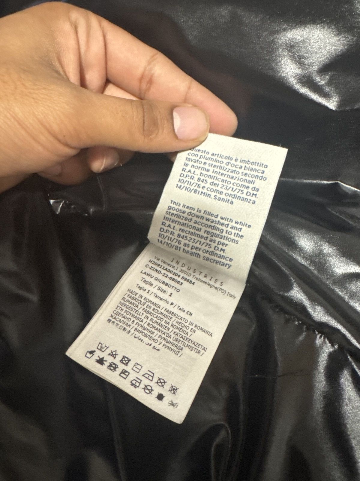 Moncler Moncler Giubbotto Law Vest Size US S / EU 44-46 / 1 - 8 Thumbnail