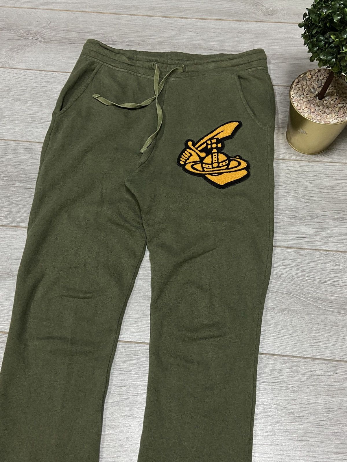 Vivienne Westwood Vivienne Westwood cutlass anglomania arm sweatpants big logo Size US 30 / EU 46 - 2 Thumbnail