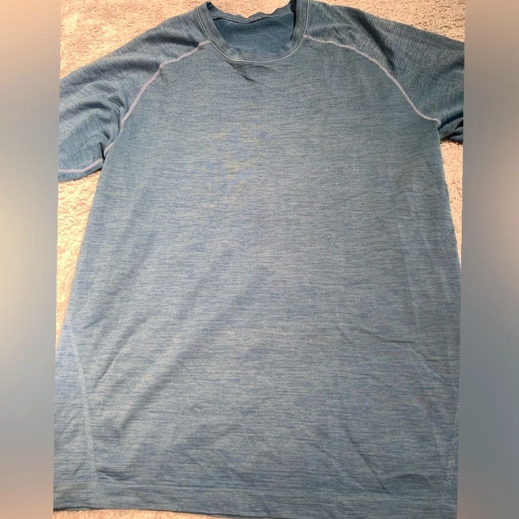 Lululemon Lululemon Short Sleeve Shirt S Men Blue Size US S / EU 44-46 / 1 - 2 Thumbnail