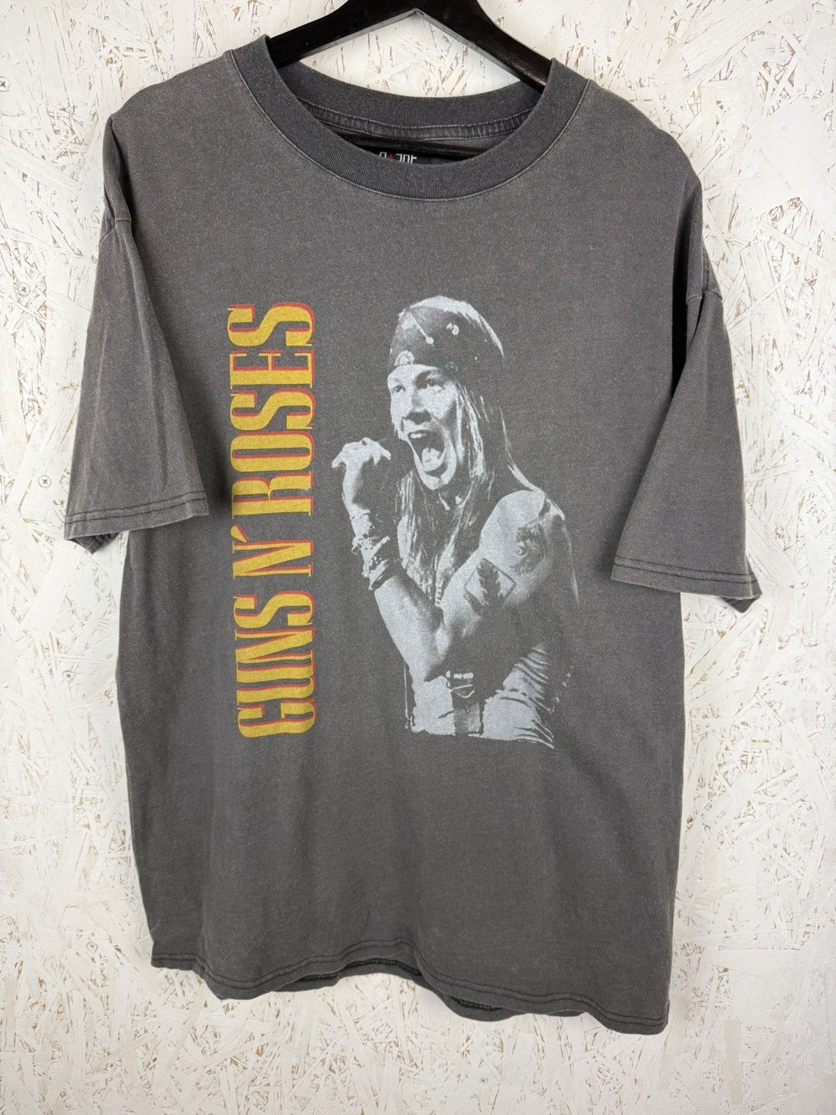 Band Tees 90s Guns N Roses Axl Rose 1992 Tour Rock Band T-Shirt Size L Size US L / EU 52-54 / 3 - 1 Thumbnail
