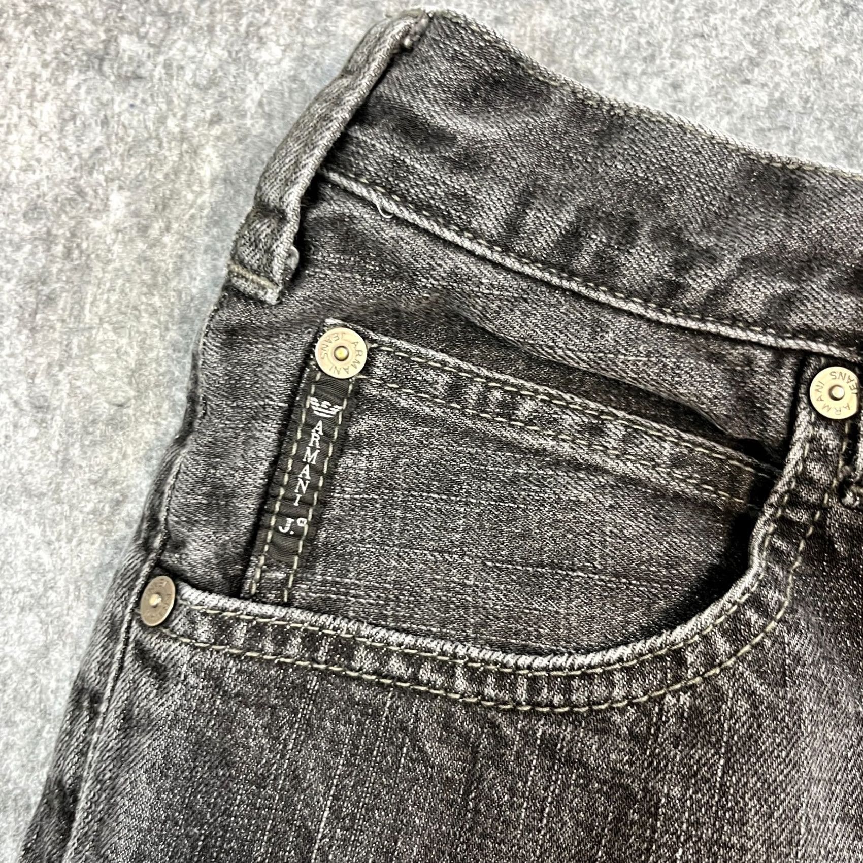 Vintage Armani Jeans Jeans Regular Straight 32 Dark Wash Grey Stretch GA Mens Casual 5-Pocket Design Size US 32 / EU 48 - 7 Thumbnail