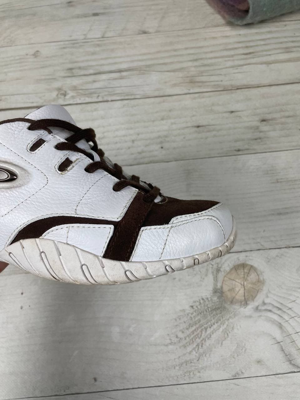 Oakley Vintage Oakley Tenis Leather Shoes Metal Logo Sneakers Size US 9 / EU 42 - 14 Thumbnail