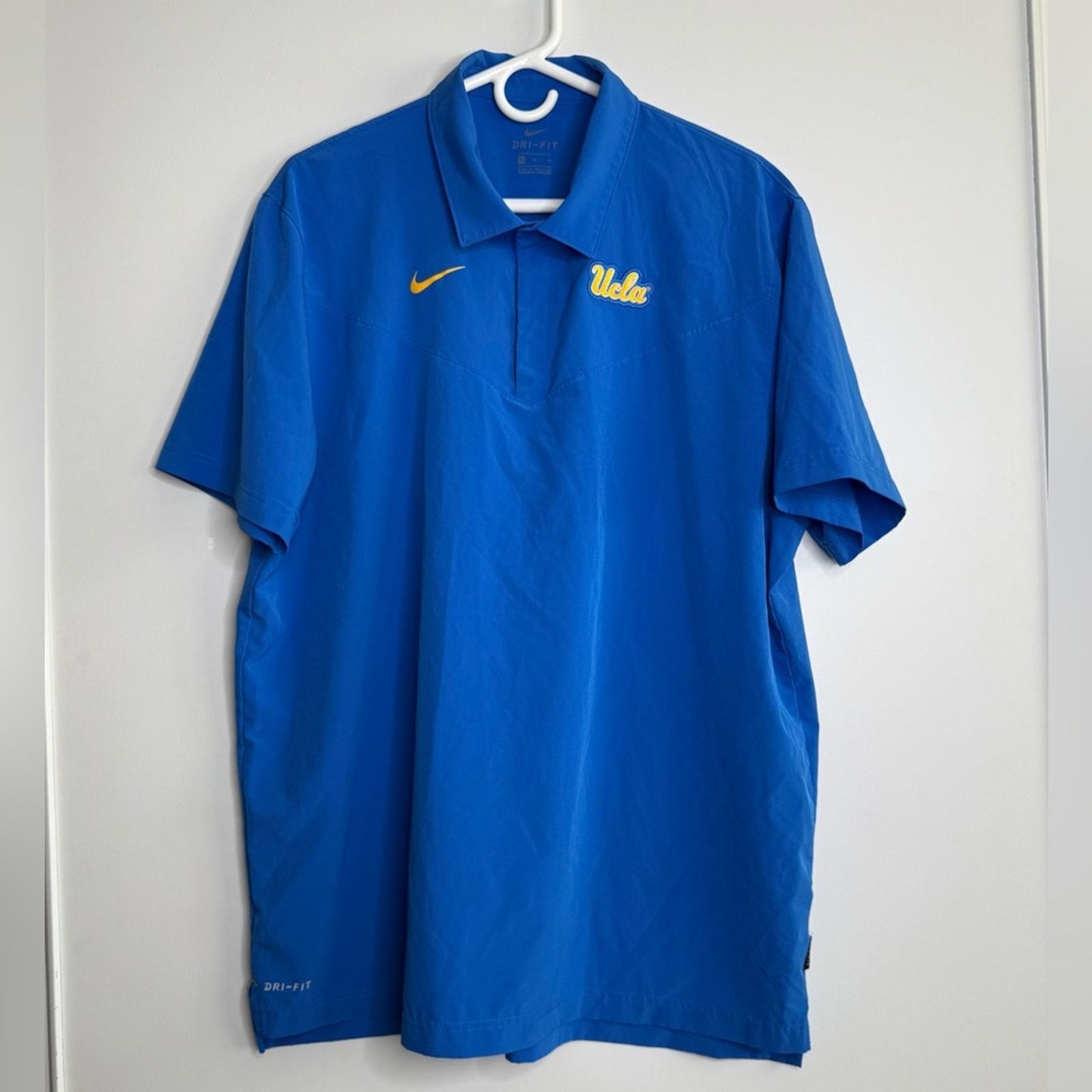 Nike New Nike UCLA Bruins Dri-Fit Button Polo Royal Blue Size US XL / EU 56 / 4 - 2 Thumbnail