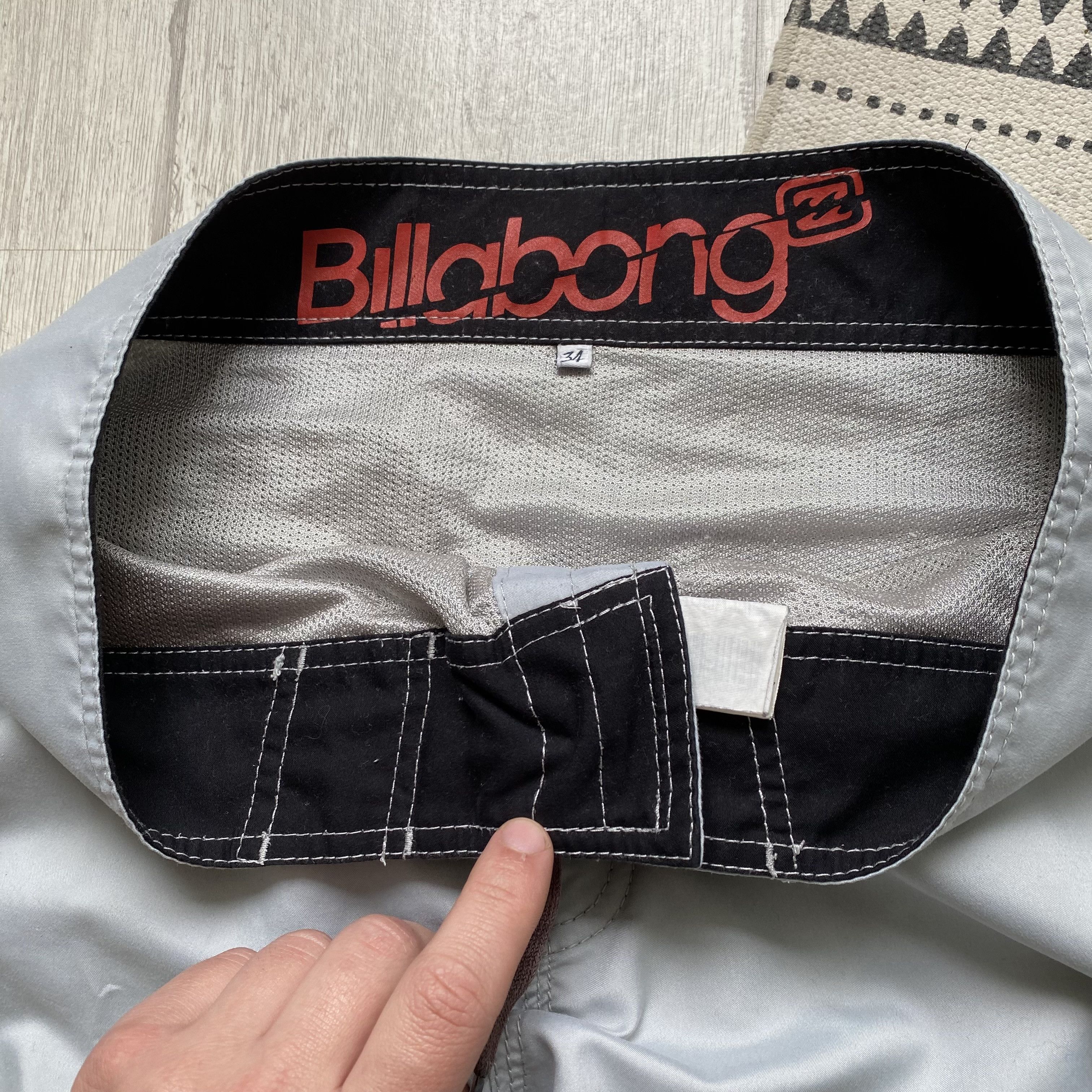 Billabong Vintage Billabong Board shorts Flame Eagle print Y2K Size US 34 / EU 50 - 5 Thumbnail