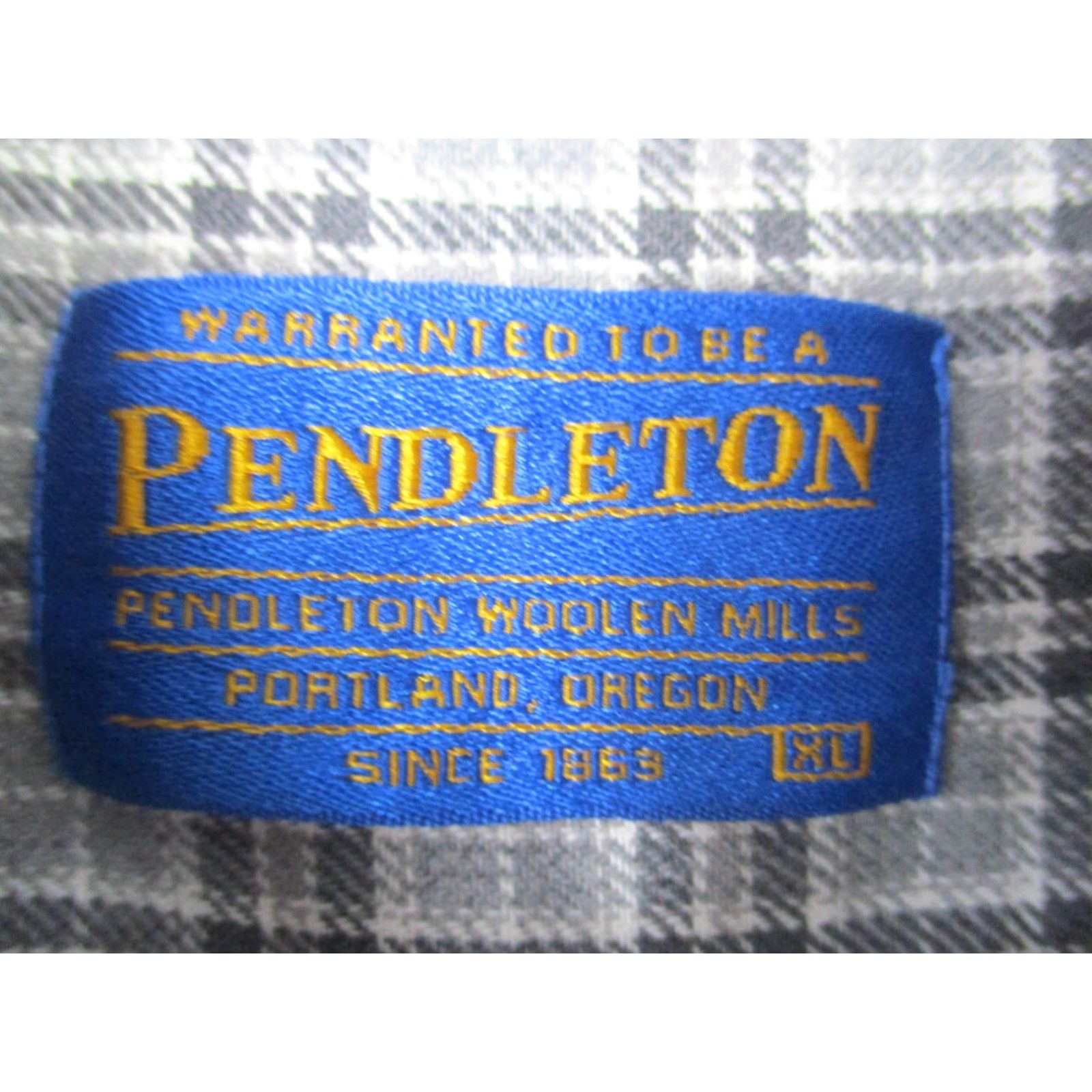 Pendleton VINTAGE Pendleton Shirt XL Men Gray Plaid Flannel Button-Up Collared Casual Size US XL / EU 56 / 4 - 3 Thumbnail