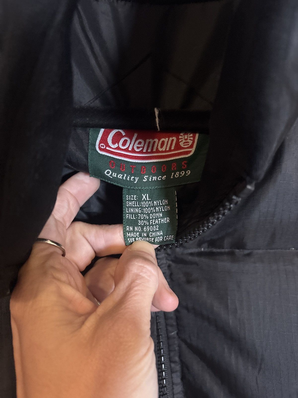 Coleman Coleman Outdoors Black Puffer Vest Men XLDown & Feather Fill Size US XL / EU 56 / 4 - 3 Thumbnail