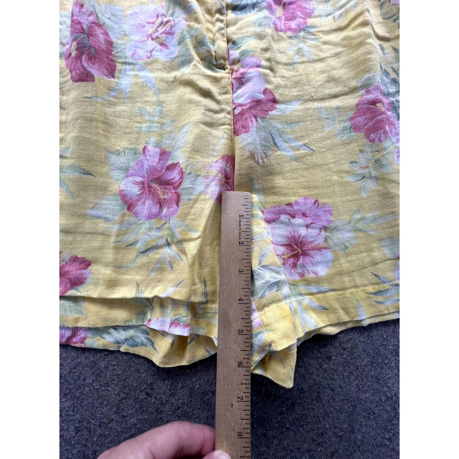 Ralph Lauren VINTAGE? No. Lauren Ralph Lauren Shorts Womens 16 Yellow Linen Chino Floral 6 Inseam Casual Size 38" / US 16 / IT 52 - 2 Thumbnail