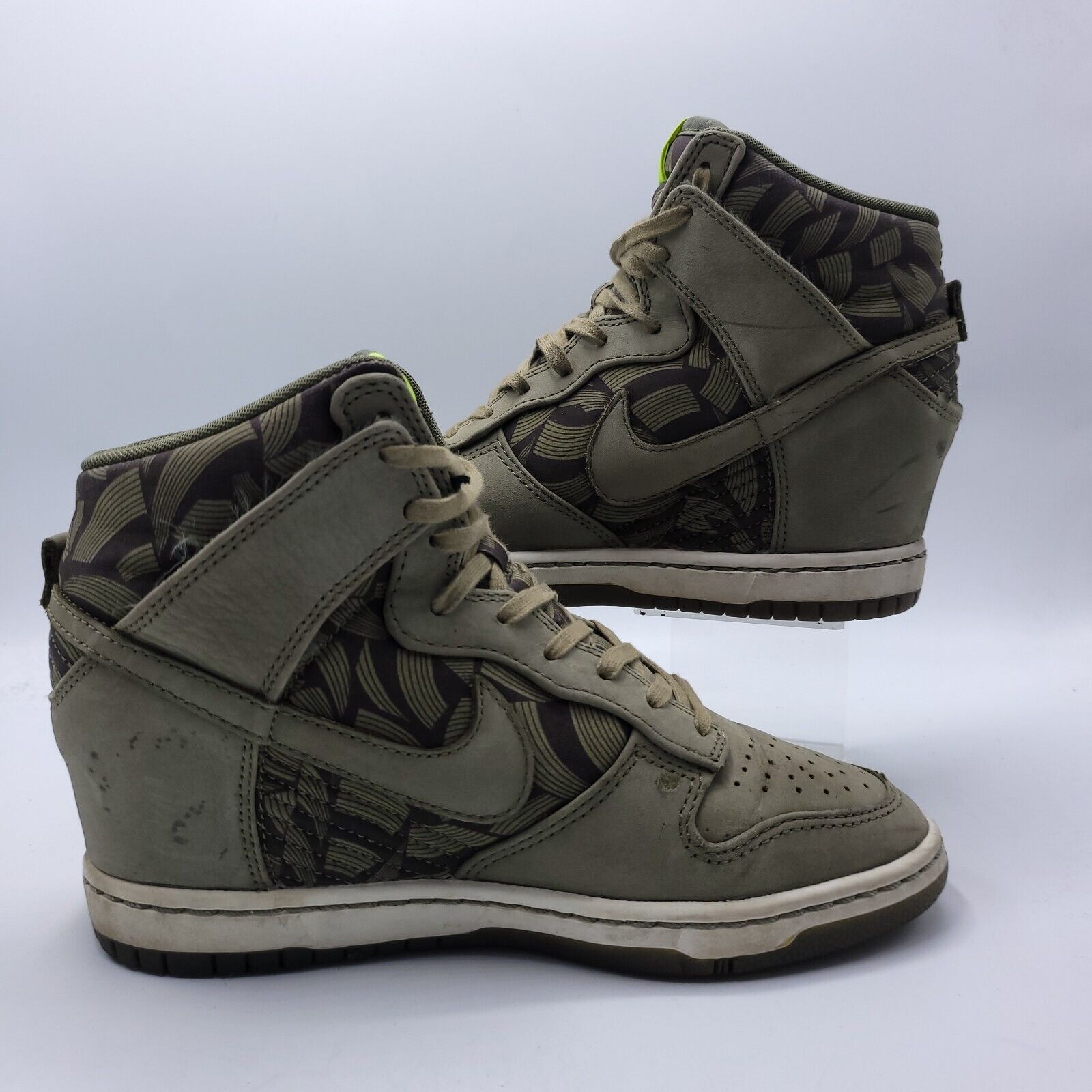 Nike Nike Dunk Sky Hi Shoe Womens Size 7.5 543217-200 Green Size US 7.5 / IT 37.5 - 6 Thumbnail