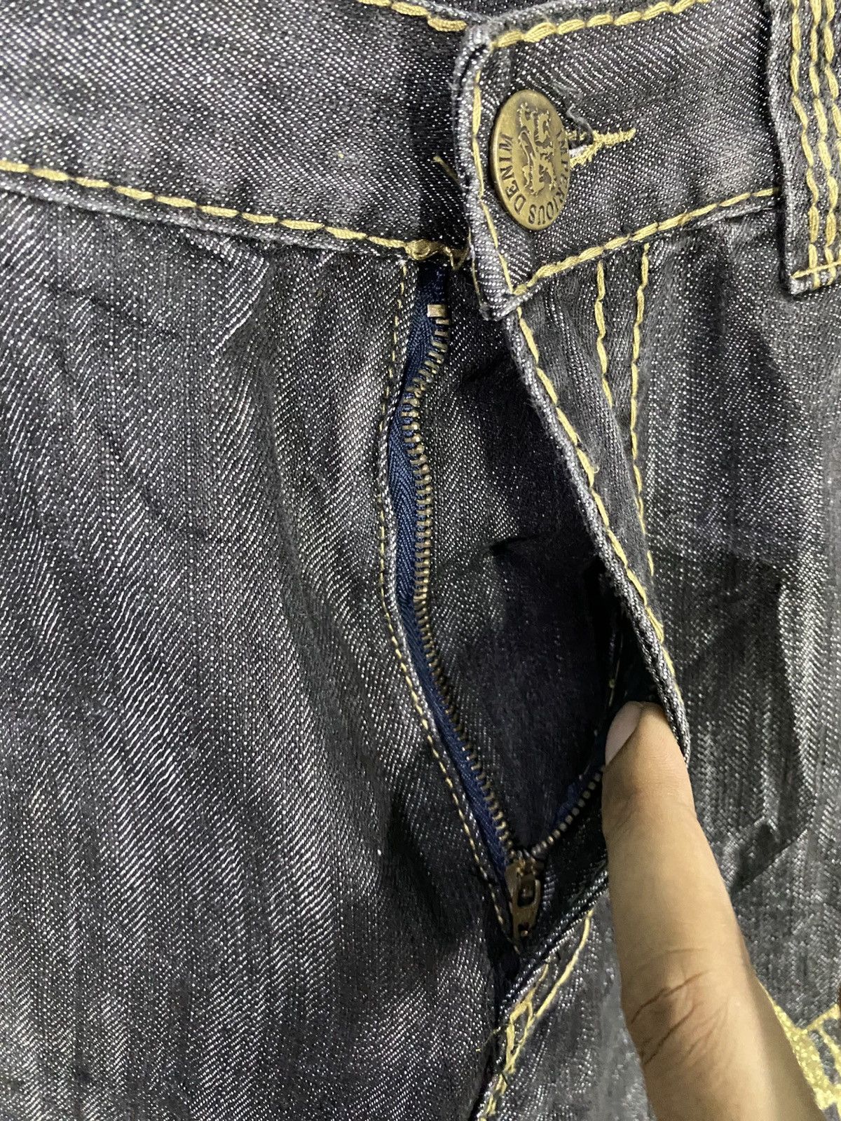 Japanese Brand Japanase brand denim emboidery cross logo very rare Size US 32 / EU 48 - 14 Thumbnail