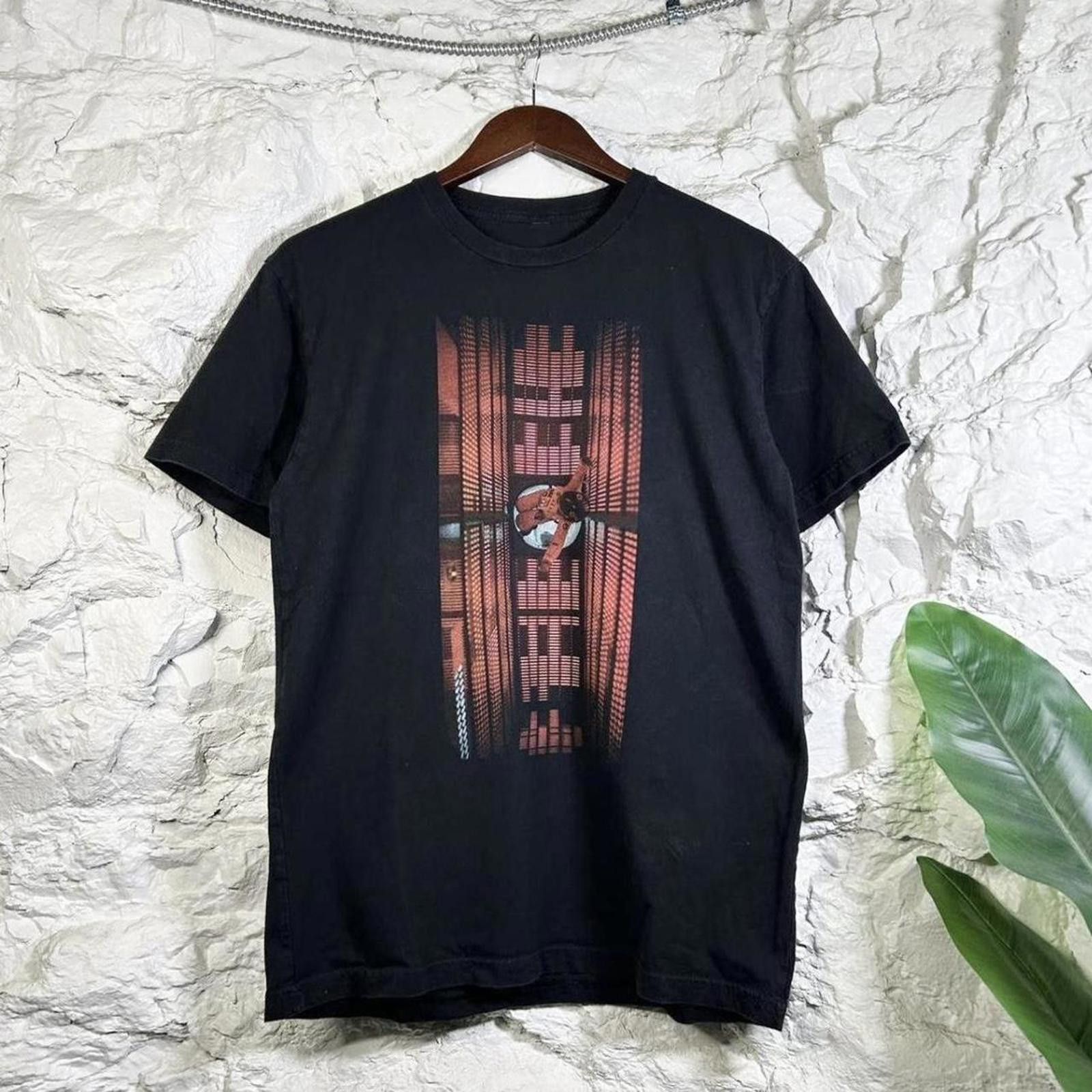 Other VTG 2001 A Space Odyssey T-Shirt Size Medium Size US M / EU 48-50 / 2 - 1 Thumbnail