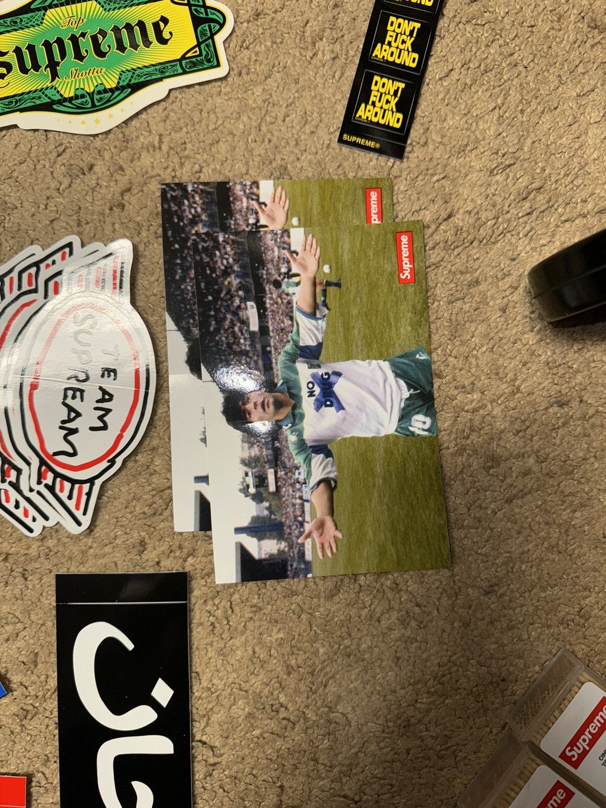 Supreme Supreme Sticker and Free Gift Collection Size ONE SIZE - 6 Thumbnail