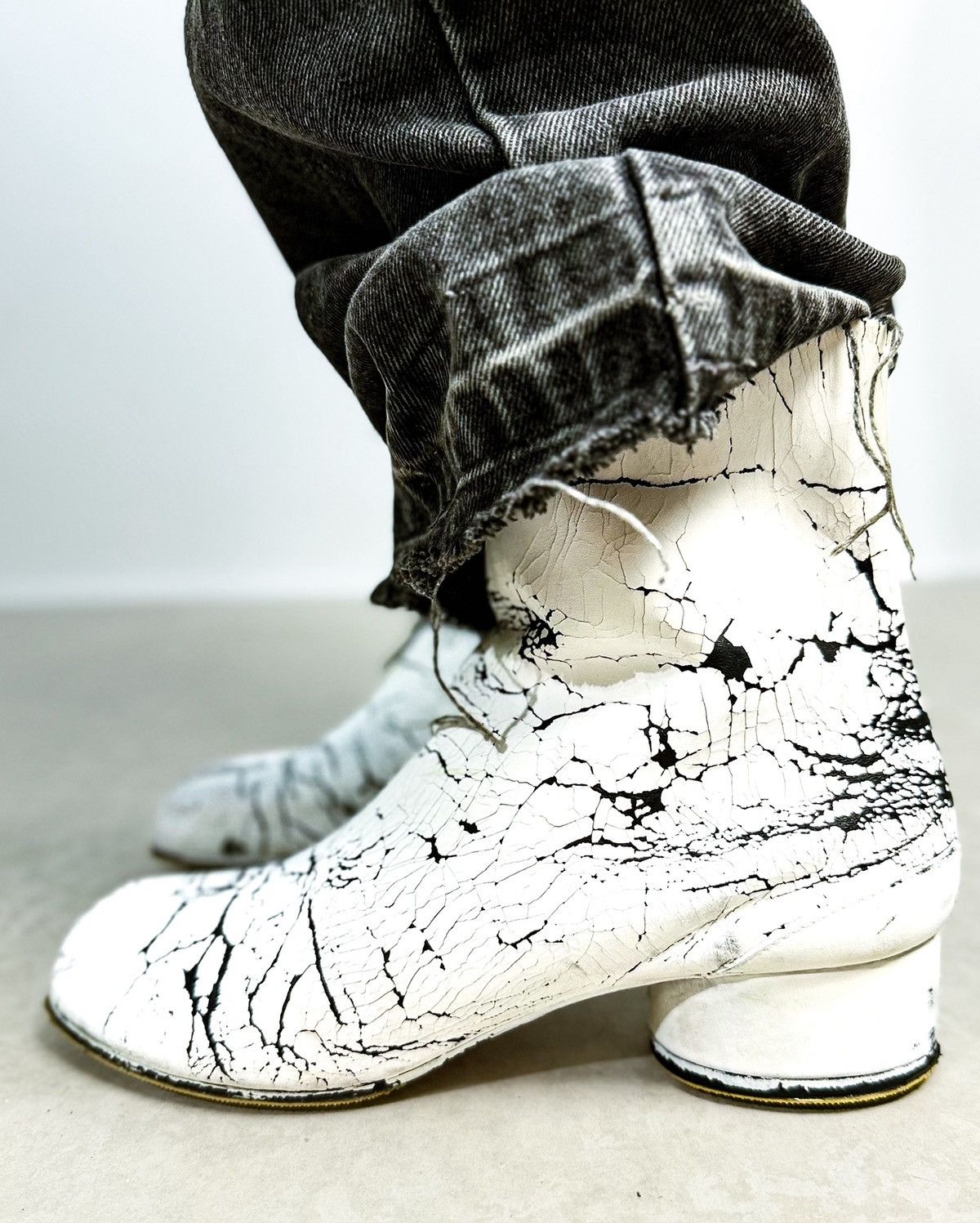 Maison Margiela Maison Margiela Painted Tabi 3cm Ankle Boots Size US 7 / EU 40 - 2 Thumbnail