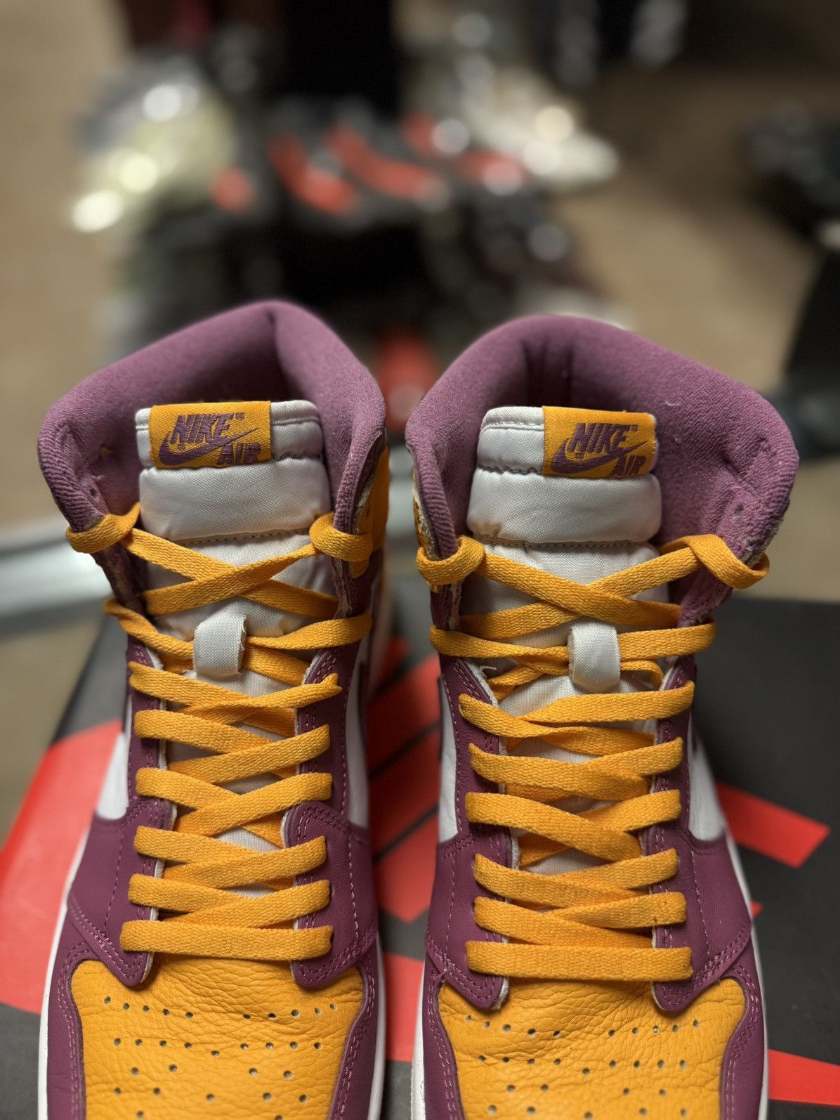 Jordan Brand × Nike Jordan 1 High Brotherhood Size 11 W Box 🧼 Size US 11 / EU 44 - 6 Thumbnail