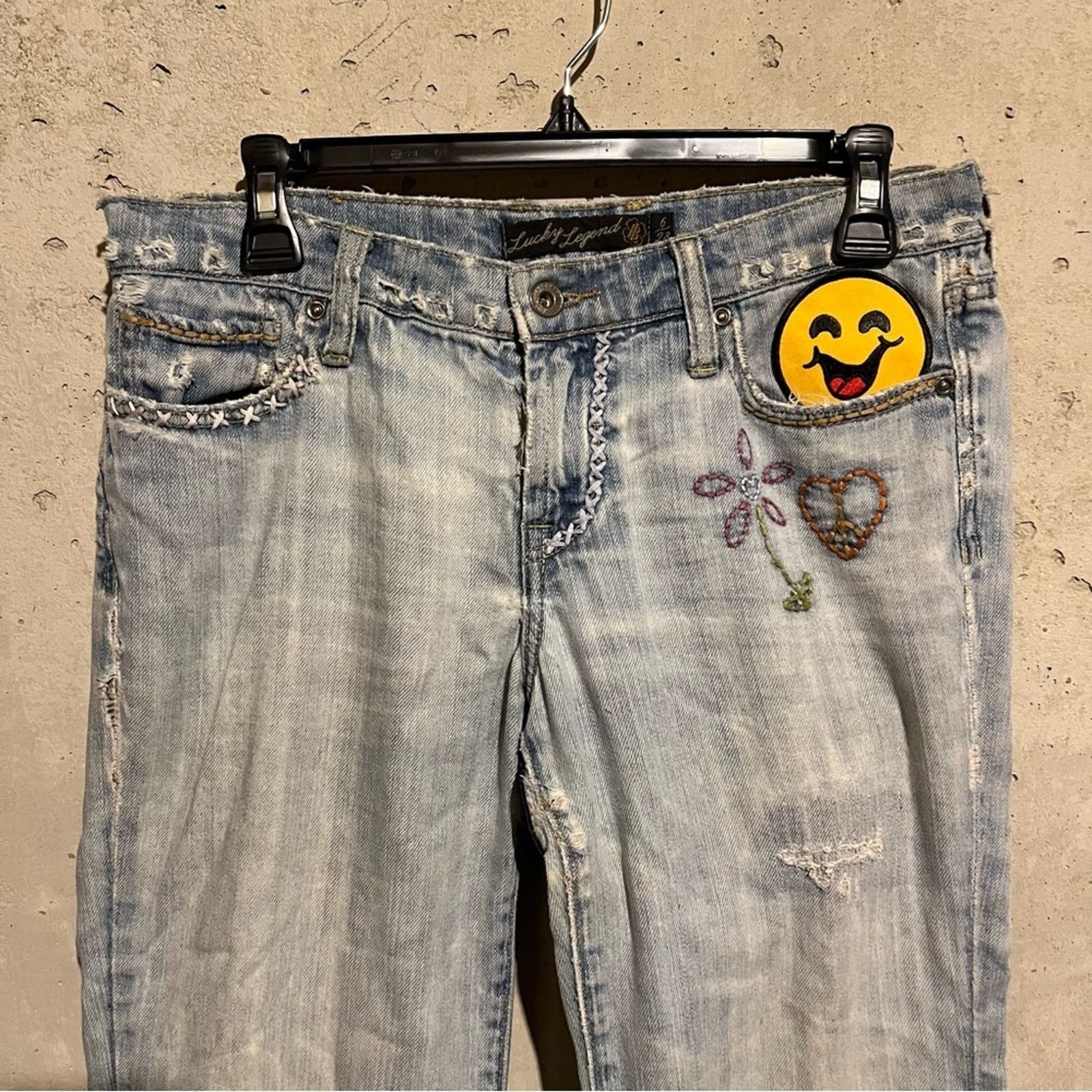 Lucky Brand Lucky Brand Sweet n Low Jeans Sz 6 Light Wash Custom Patches Size 28" / US 6 / IT 42 - 2 Thumbnail