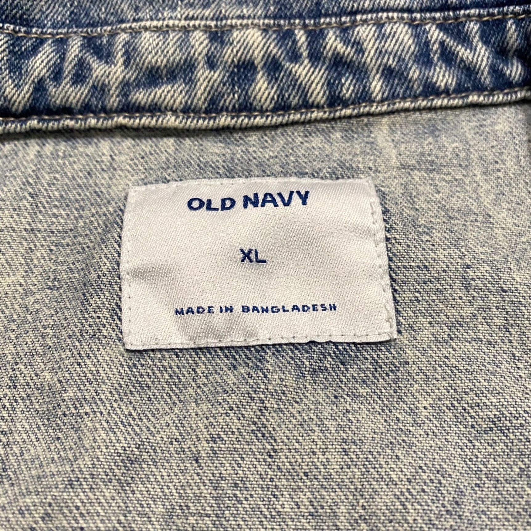 Old Navy VINTAGE Old Navy Womens XL Jean Jacket Blue Denim Button Up Trucker Pockets Distressed Size 40" / US 18 - 3 Thumbnail