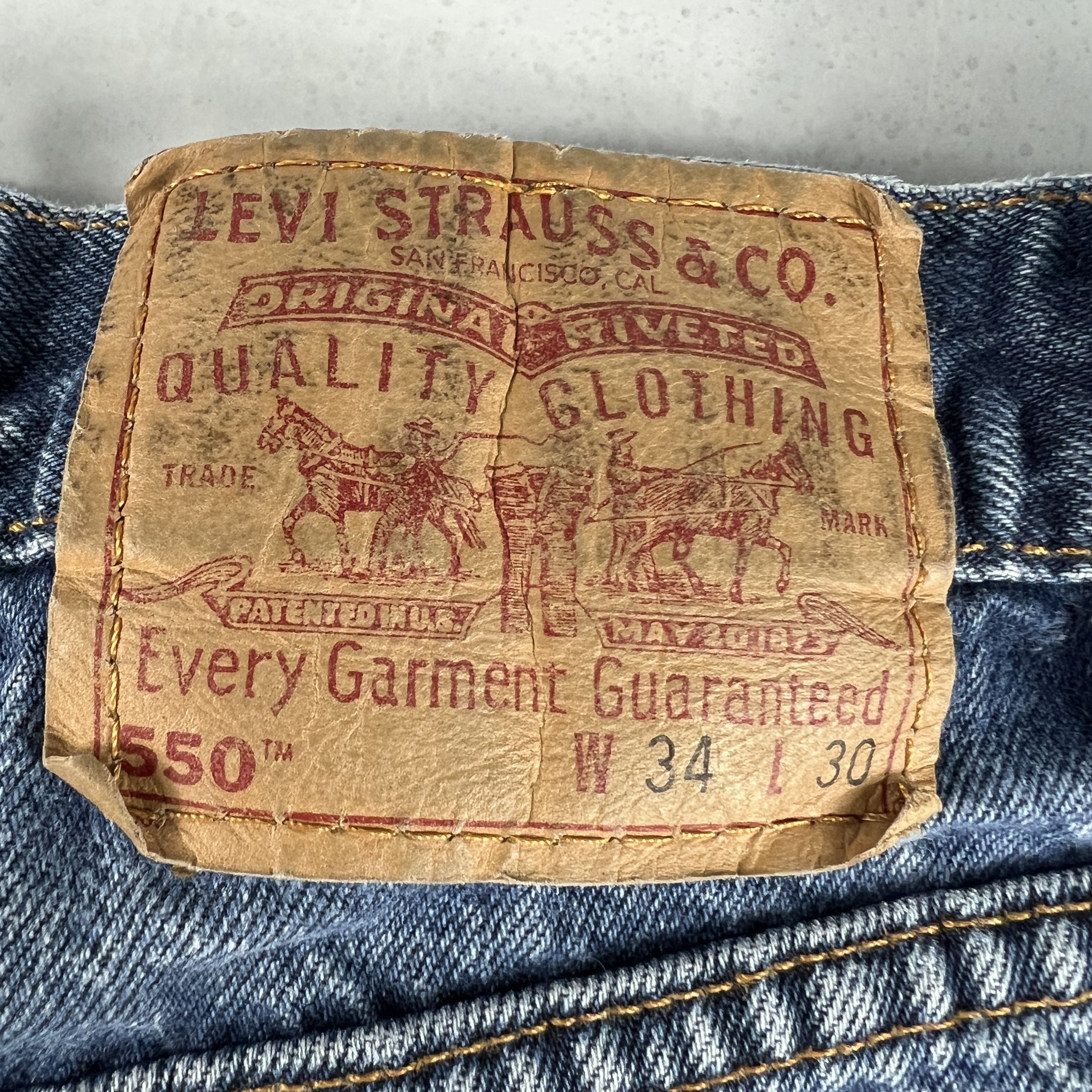 Levi's Y2K Levi's Jean Shorts 550 Faded Cut Off Raw Hem Denim Jorts Size US 33 - 10 Thumbnail