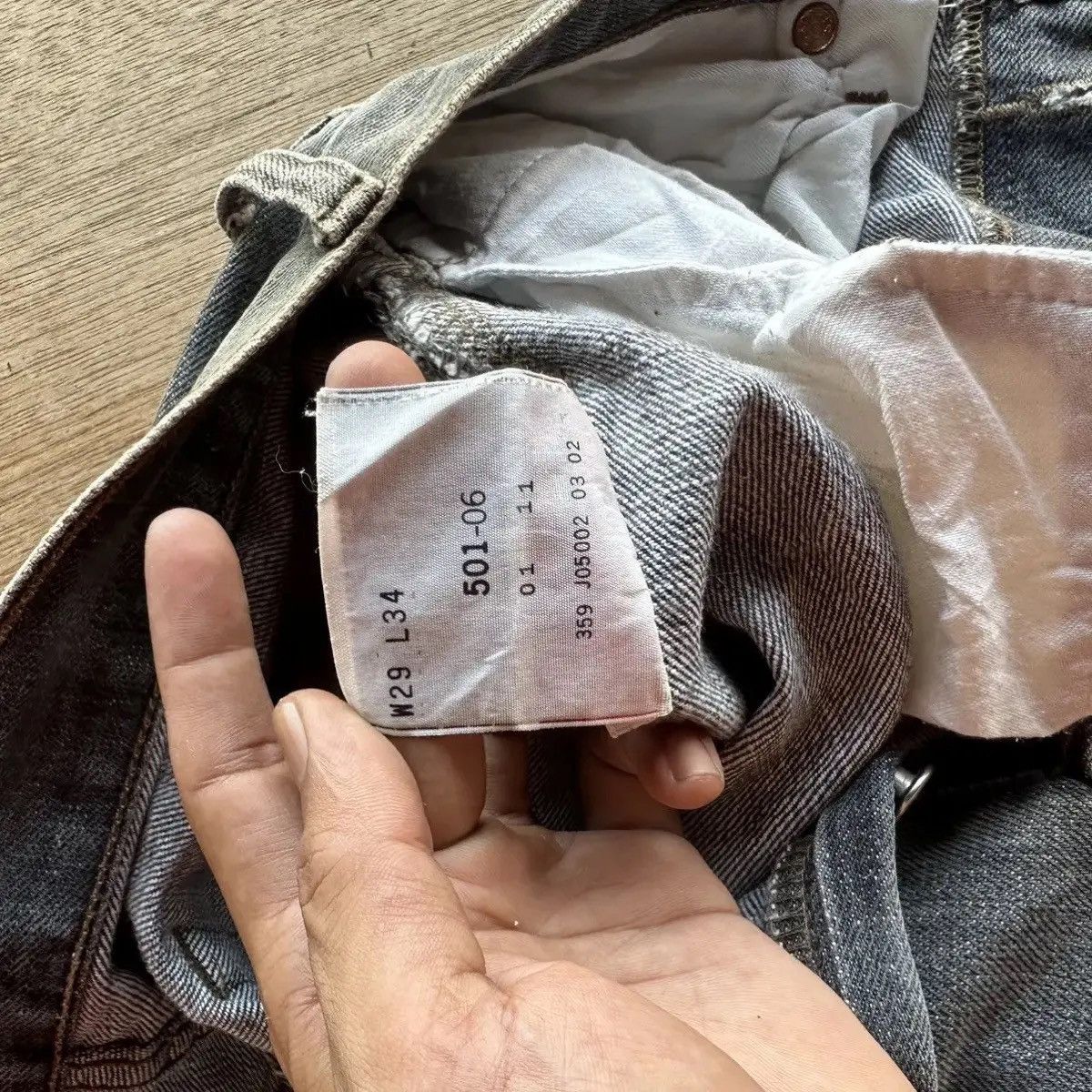 Levi's DISTRESSED DENIM VINTAGE LEVI’S 501 JEANS LEVIS PANTS W28L33 Size US 28 / EU 44 - 12 Thumbnail