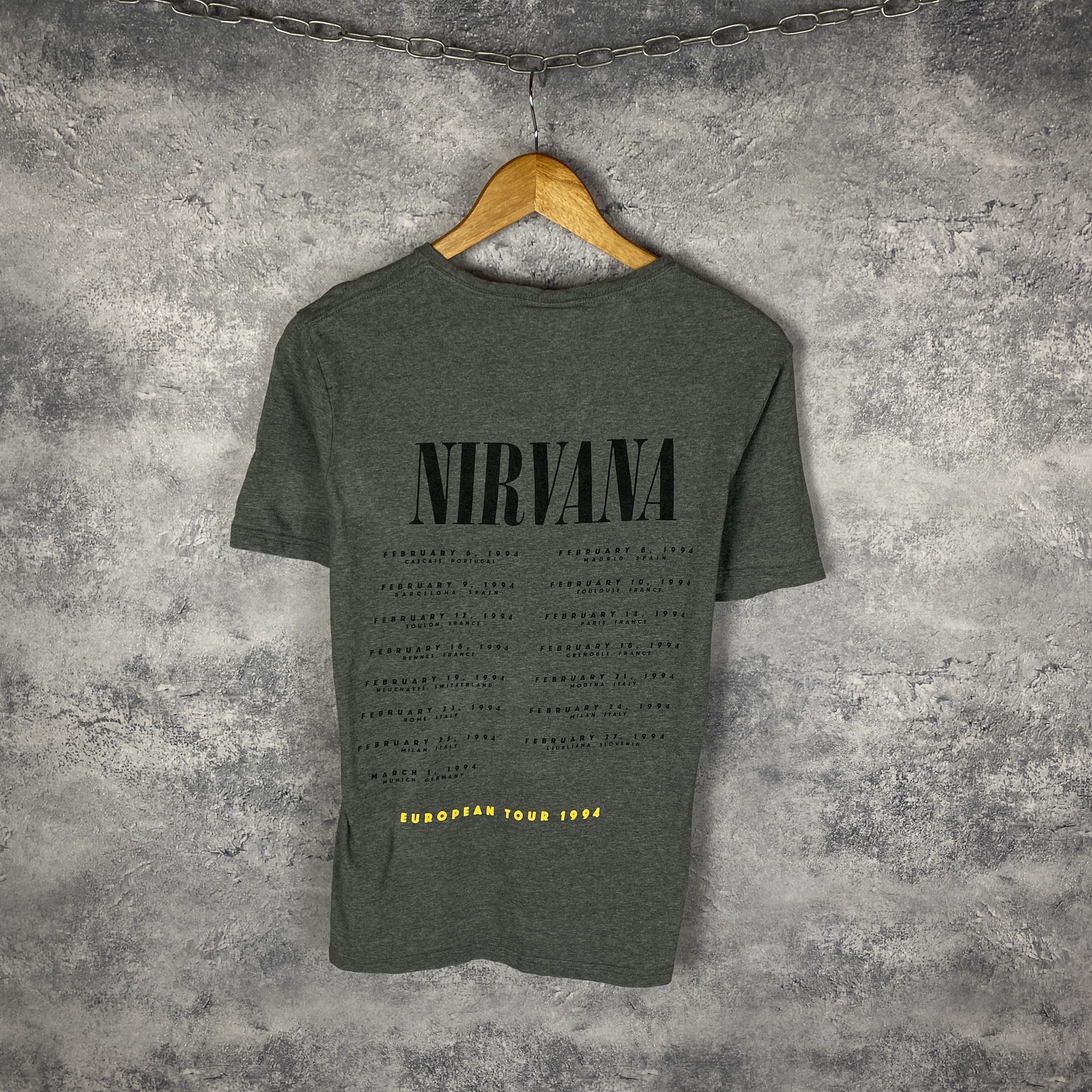 Band Tees Nirvana Tee Men's Size M Gray Short Sleeve Size US M / EU 48-50 / 2 - 9 Thumbnail