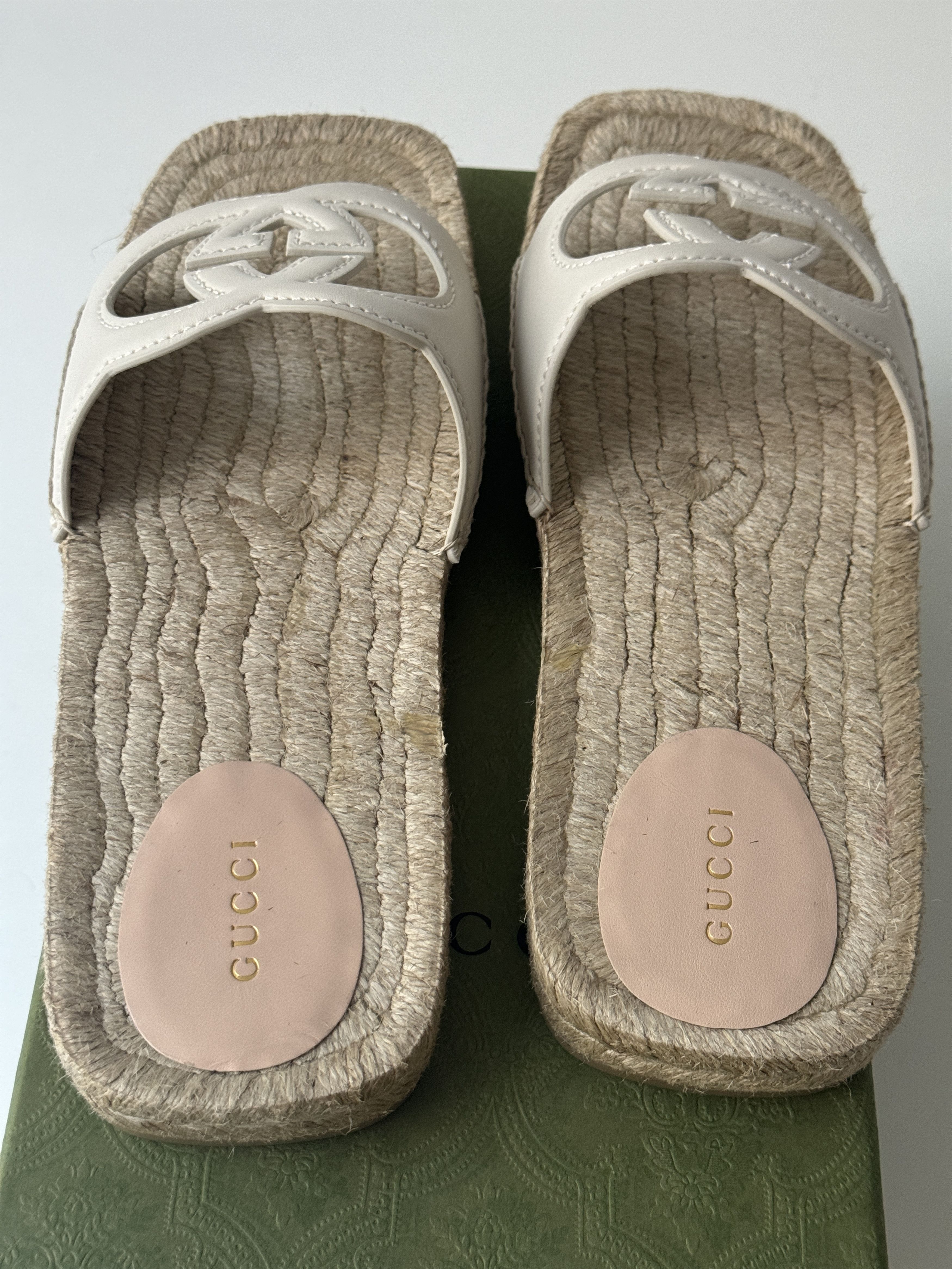 Gucci size 40G - Gucci Espadrille White GG cutout slide sandal Size US 10 / IT 40 - 3 Thumbnail
