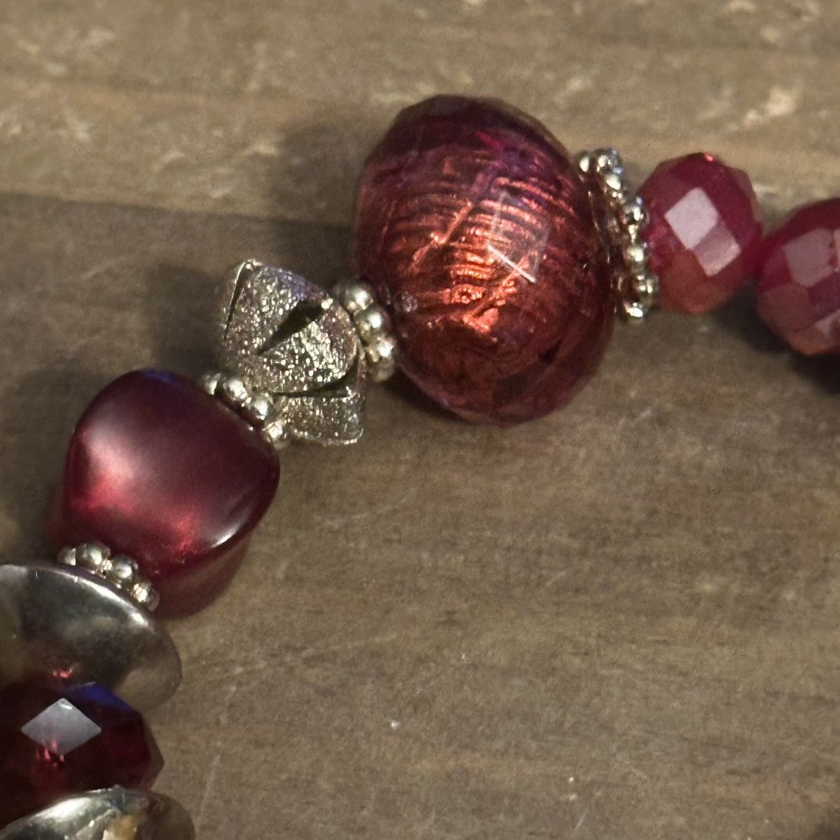 Other Chunky red and gold bead stretch bracelet Size ONE SIZE - 4 Thumbnail