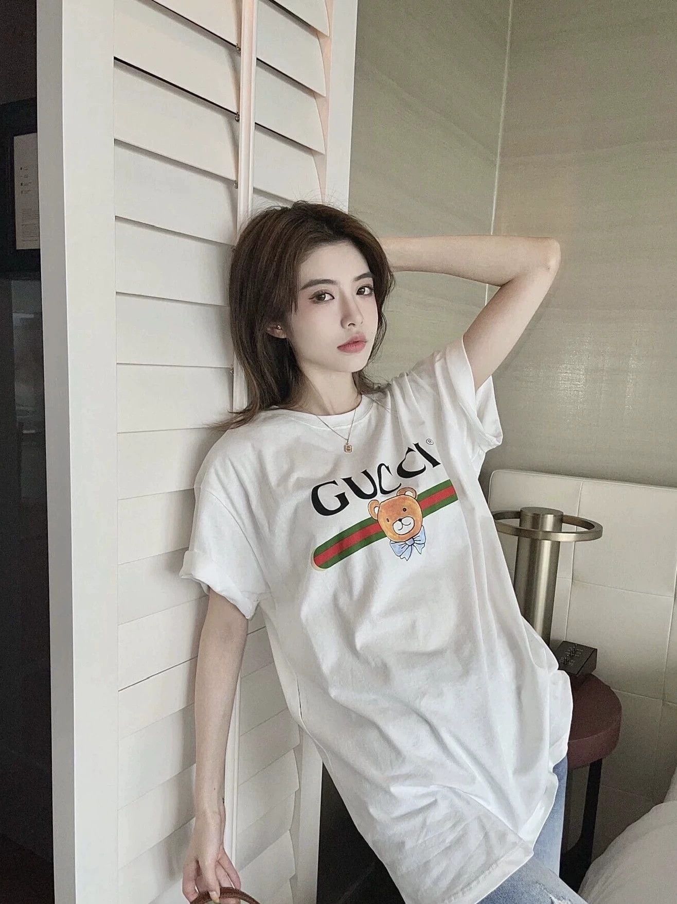 Gucci Gucci White Bear T-shirt Size S Back Stain Pre-owned Size S / US 4 / IT 40 - 8 Thumbnail