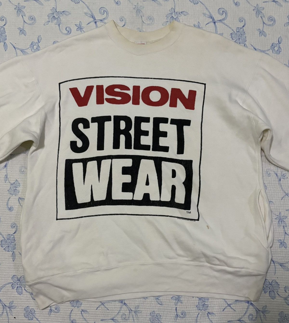 Vintage Vision Streetwear Sweatshirt Made in USA Size US L / EU 52-54 / 3 - 4 Thumbnail