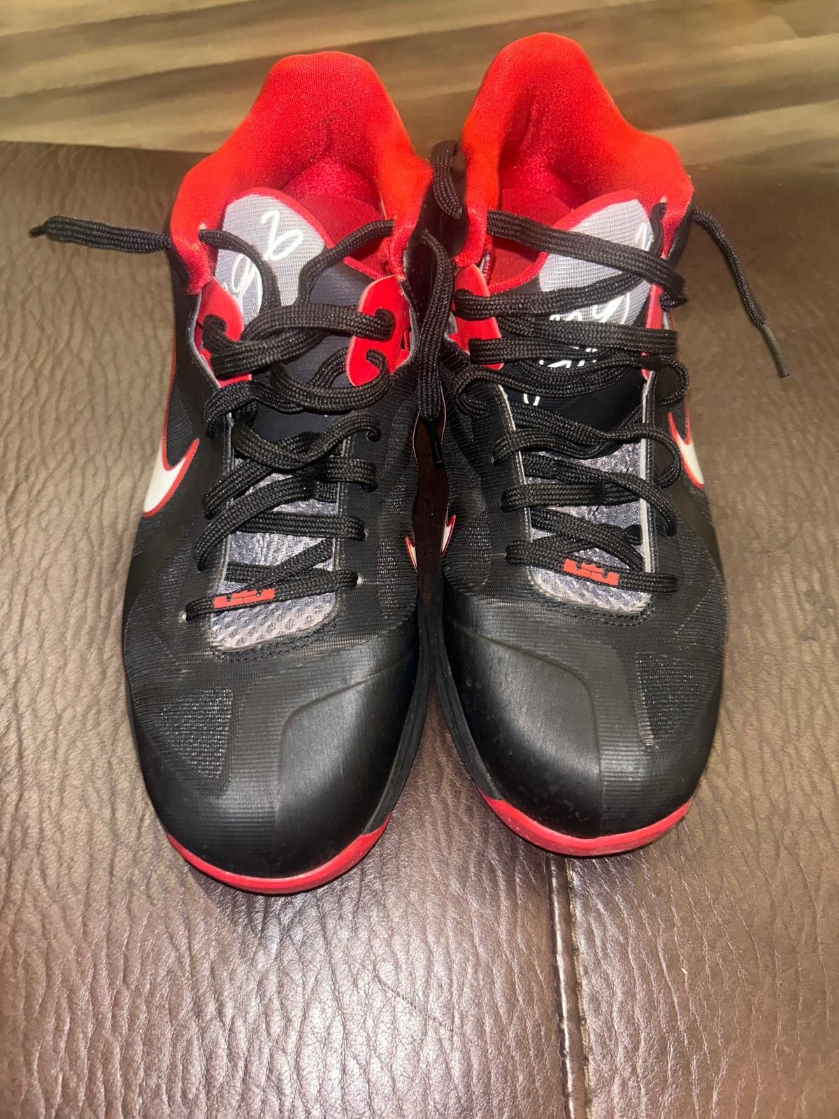 Nike NEW NEVER WORN Lebron 9 Black / Red Size US 12 / EU 45 - 5 Thumbnail