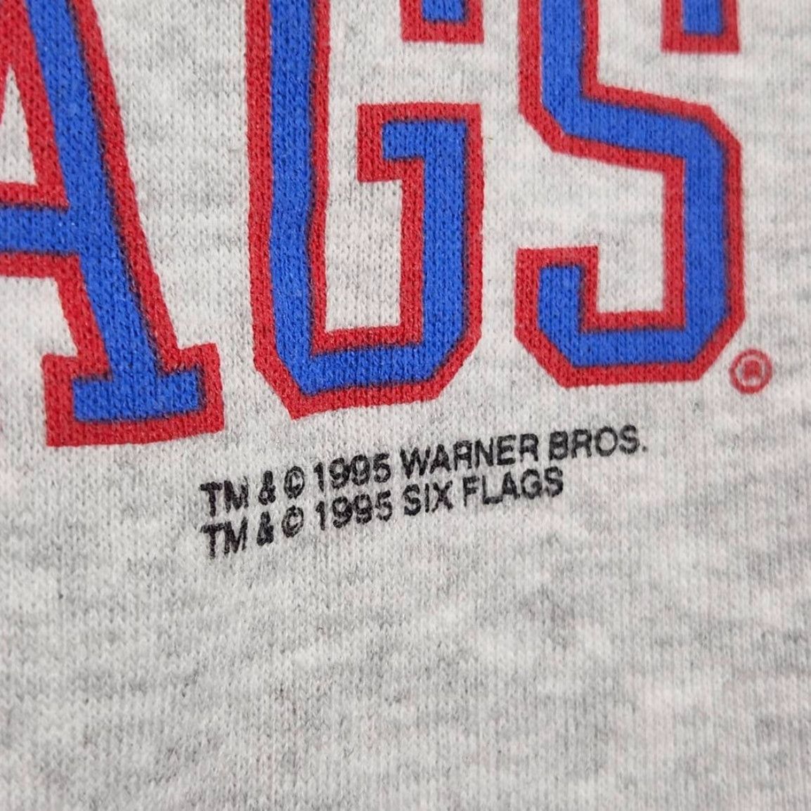 Vintage VINTAGE Looney Tunes Warner Bros Six Flags 90s Sleeveless Sweatshirt XXL Gray Unisex Adults Pullover Sweatshirt 2XL Size US XXL / EU 58 / 5 - 5 Thumbnail