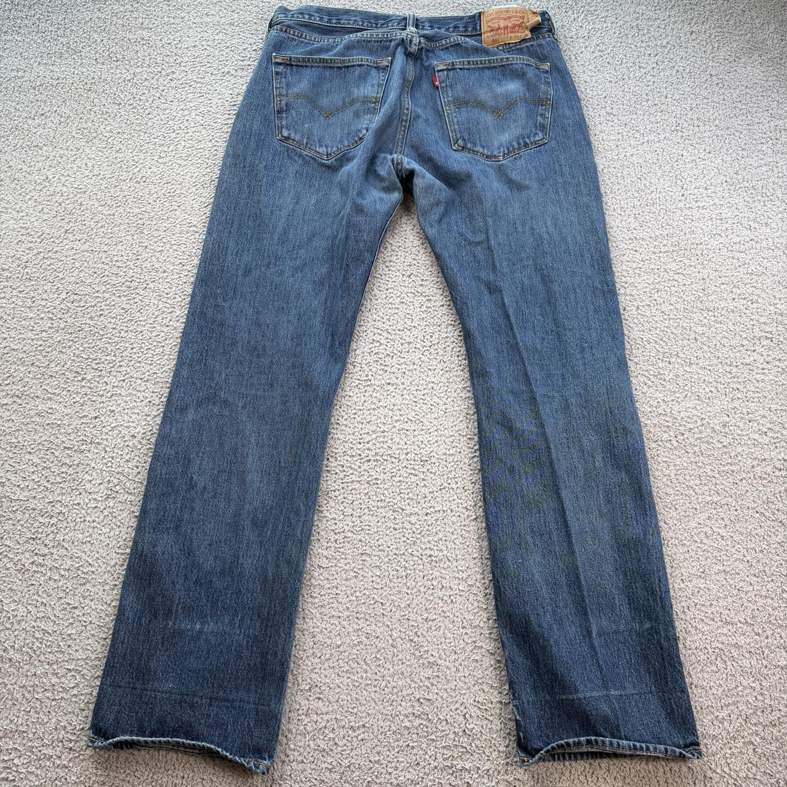 Levi's Levis 501 Jeans Men 36x34 Blue Medium Wash Straight Leg Size US 36 / EU 52 - 2 Thumbnail