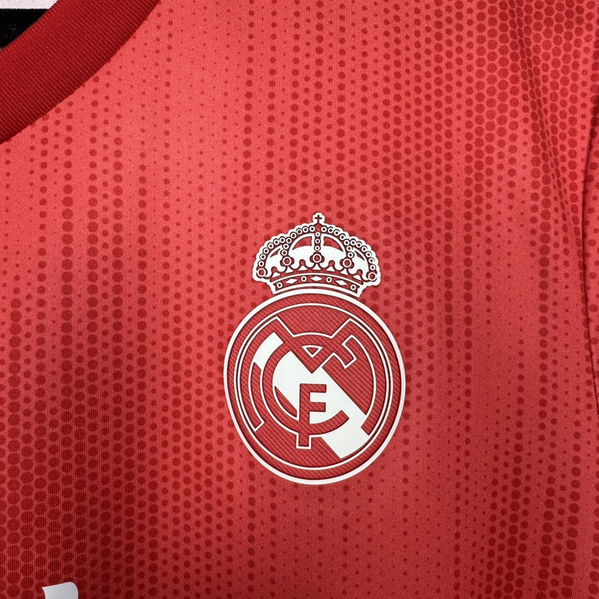 Adidas REAL MADRID 2018 2019 THIRD FOOTBALL SHIRT SOCCER JERSEY Size US M / EU 48-50 / 2 - 6 Thumbnail