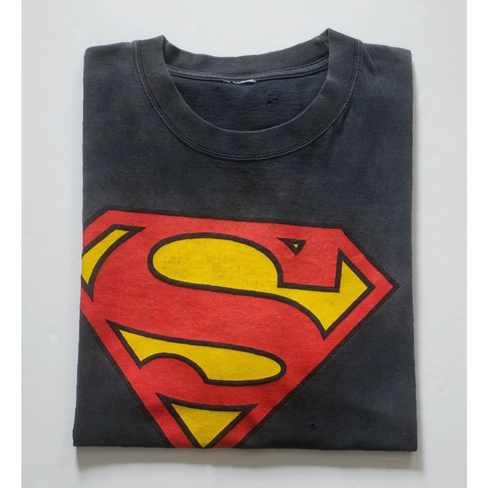DC Comics VINTAGE Superman DC Comics Cartoon Black Distressed Graphic T Shirt XL Mens Retro Y2K Graphic Print Shirt Size US XL / EU 56 / 4 - 6 Thumbnail