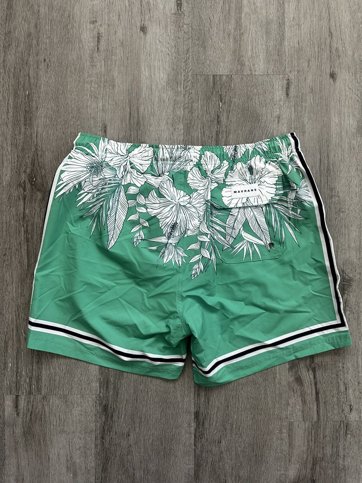 Designer Mavrans Green Weekend Button Up & Shorts Set Size US L / EU 52-54 / 3 - 9 Thumbnail