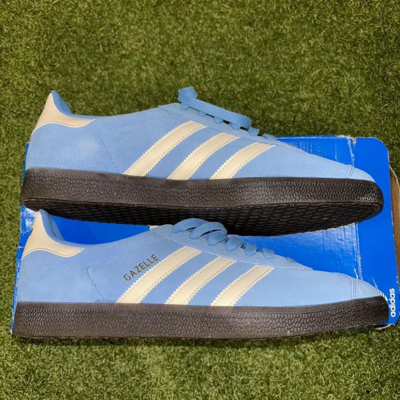 Adidas Light Blue Adidas Gizelle Size US 11 / EU 44 - 4 Thumbnail
