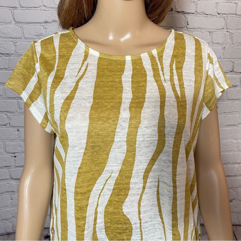 Elie Tahari NWT New Tahari Short Sleeve Knit Linen Top Size M Size M / US 6-8 / IT 42-44 - 2 Thumbnail