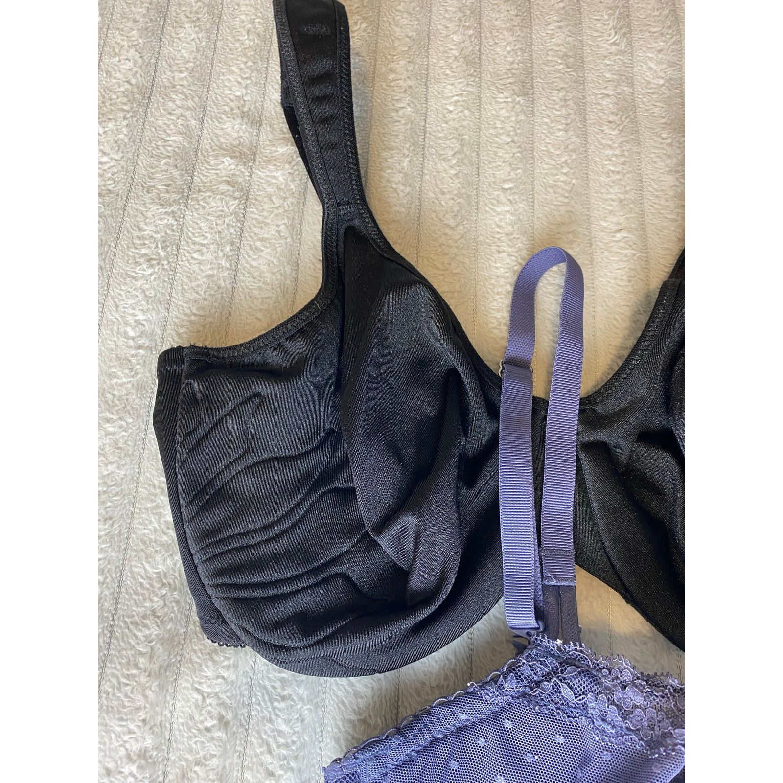 Victoria's Secret 34DD Bra Lot of (2) Victoria's Secret Blue, Maidenform Black Size ONE SIZE - 3 Thumbnail