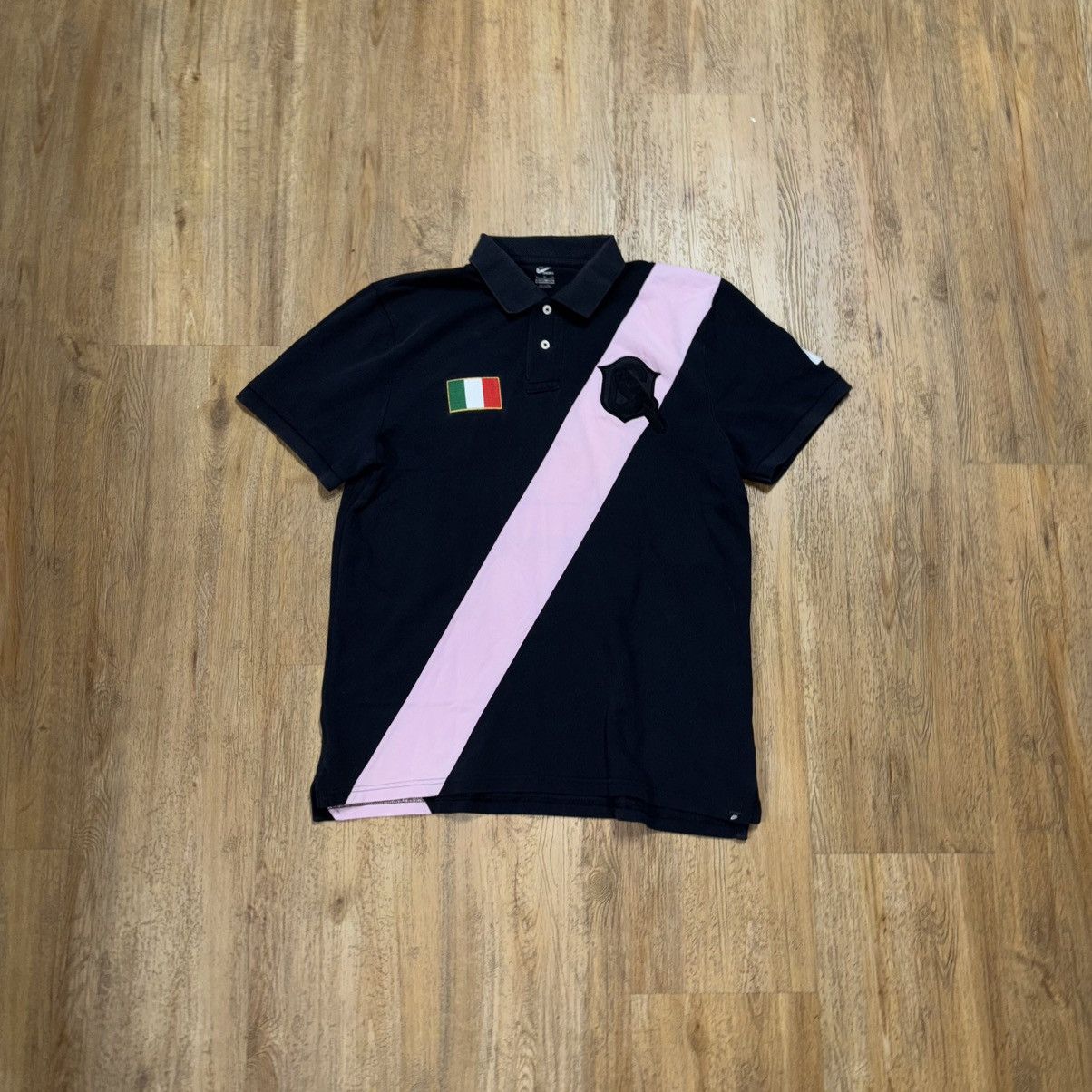 Nike Nike Polo XL "A Velha Senhora" 💗 extrem selten | Y2K Vintage Size US XL / EU 56 / 4 - 1 Thumbnail