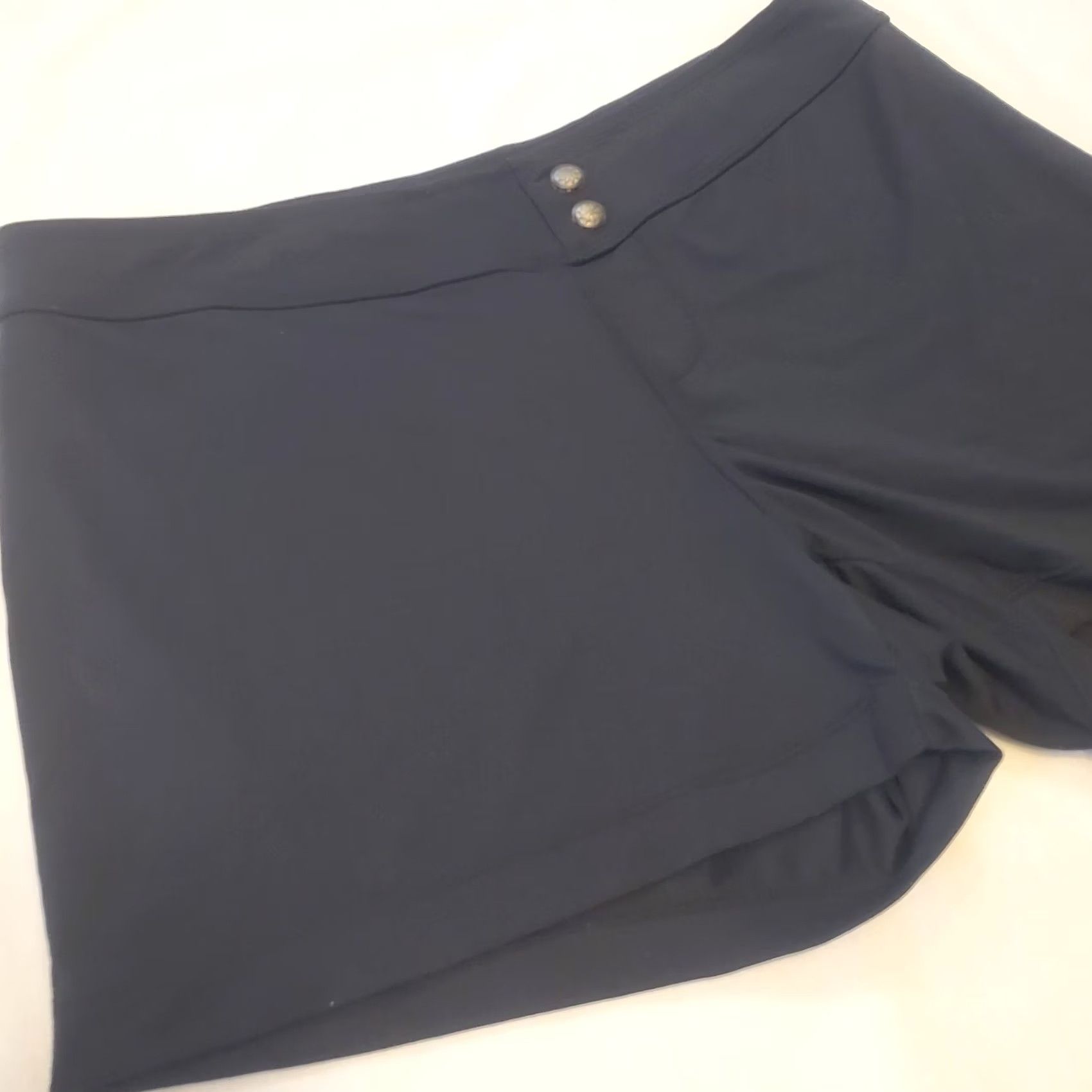 Athleta Athleta Shorts Womens XL Black Sport Yoga Bike Faux Button Size 40" / US 18 - 4 Thumbnail