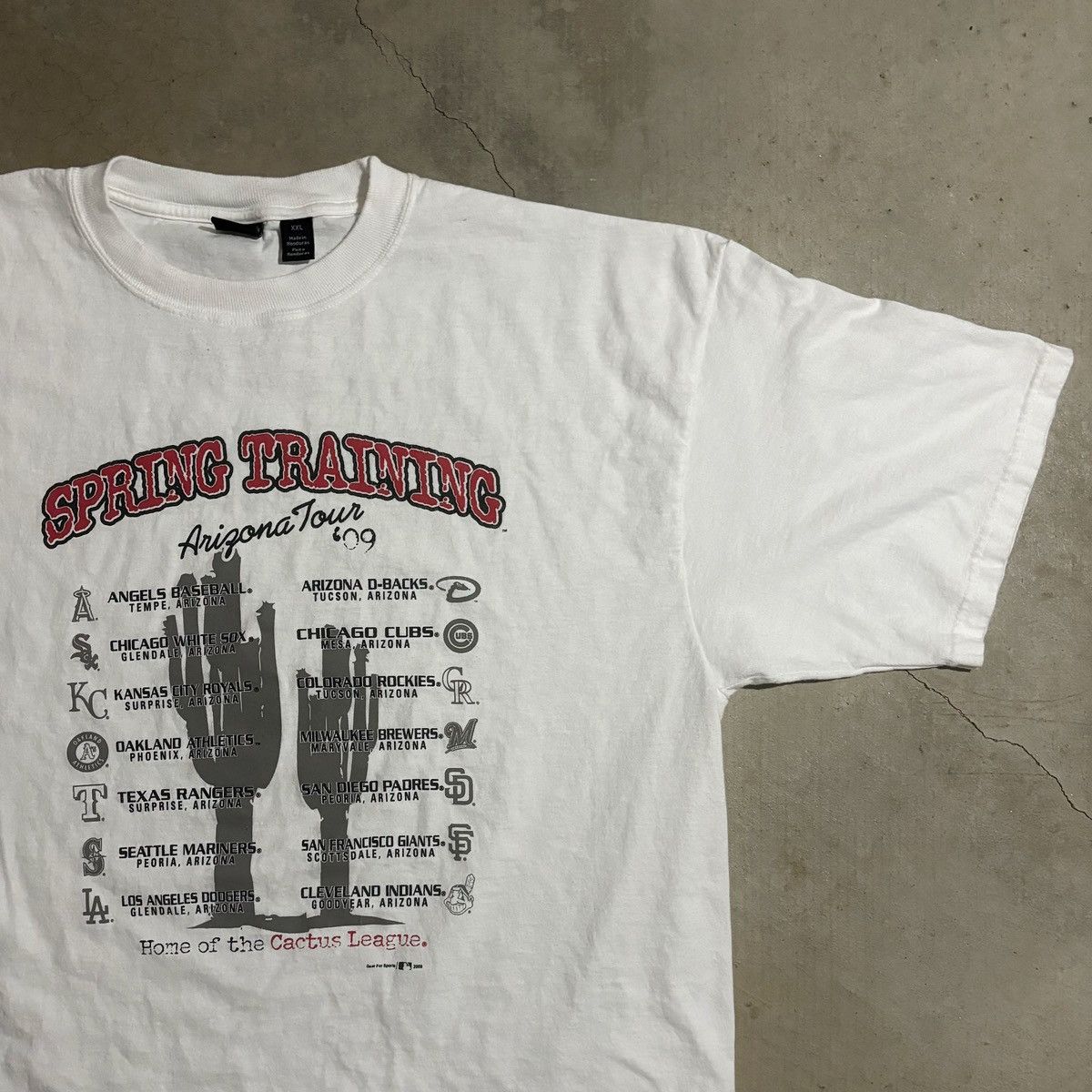 MLB × Vintage MLB 09’ Spring Training Arizona Tour Shirt Size US XXL / EU 58 / 5 - 2 Thumbnail