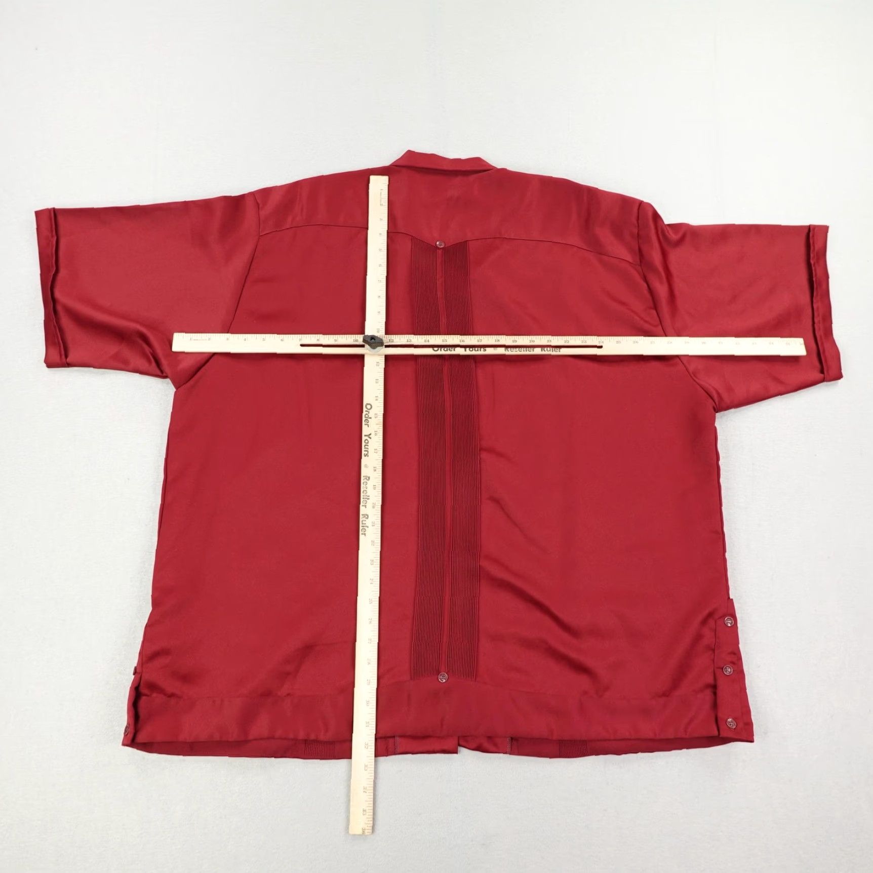 Vintage VINTAGE Copacabana Guayabera Shirt Mens 4XL Satin Short Sleeve Red Button-Up Breathable Embroidered Cigar Lounge 90s? Tropical Beach Cuban Event Mens Size US XXL / EU 58 / 5 - 4 Thumbnail