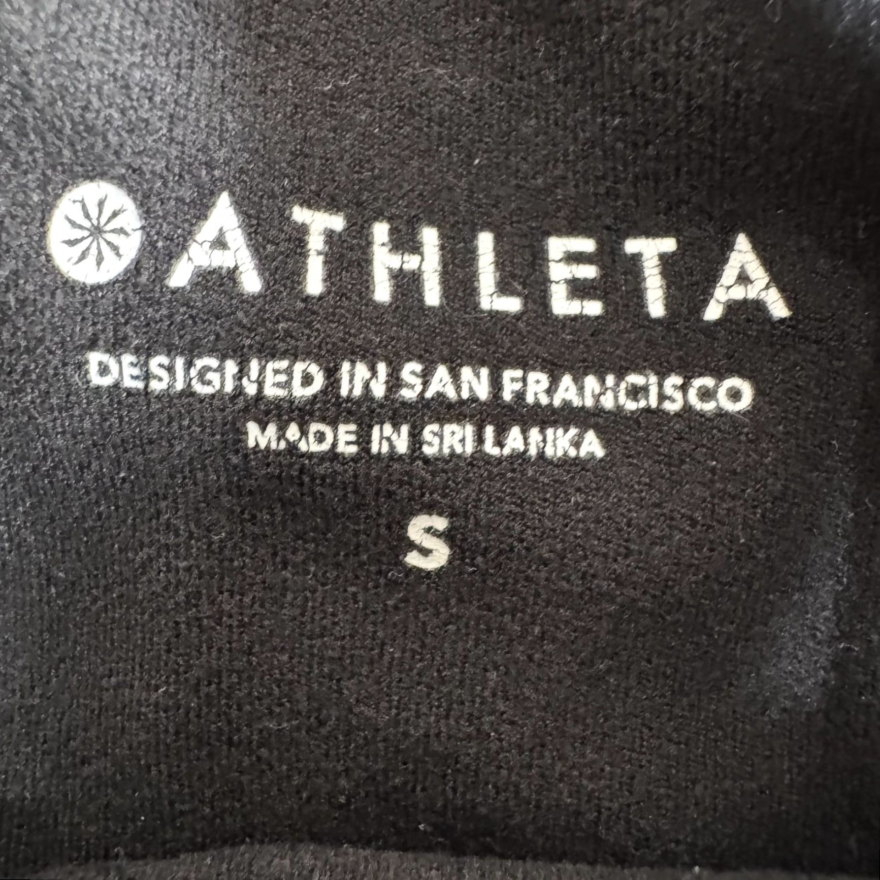 Athleta Athleta Tank Top Womens S Black High Neck Racerback Cropped Athletic Workout Size S / US 4 / IT 40 - 5 Thumbnail