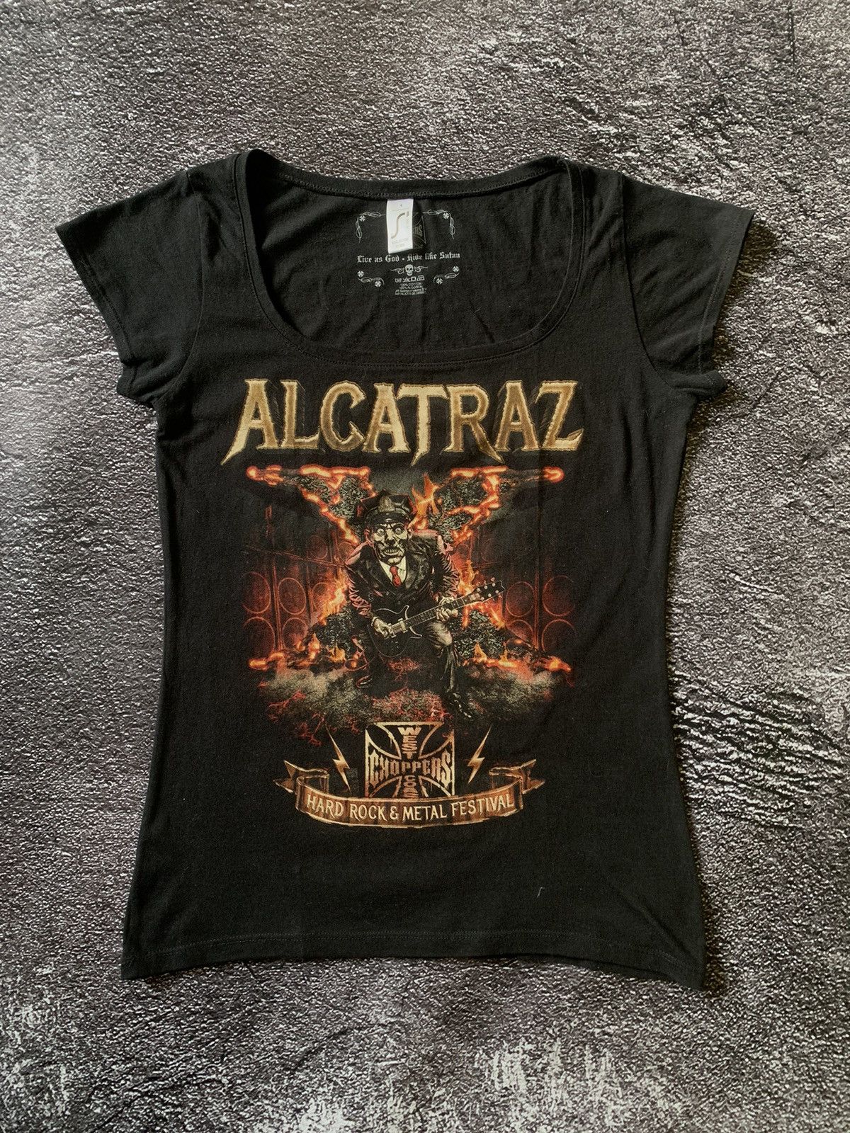 Vintage Vintage Wes Choppers Alcatraz The Tenth Annual Metal RockTee Size L / US 10 / IT 46 - 4 Thumbnail